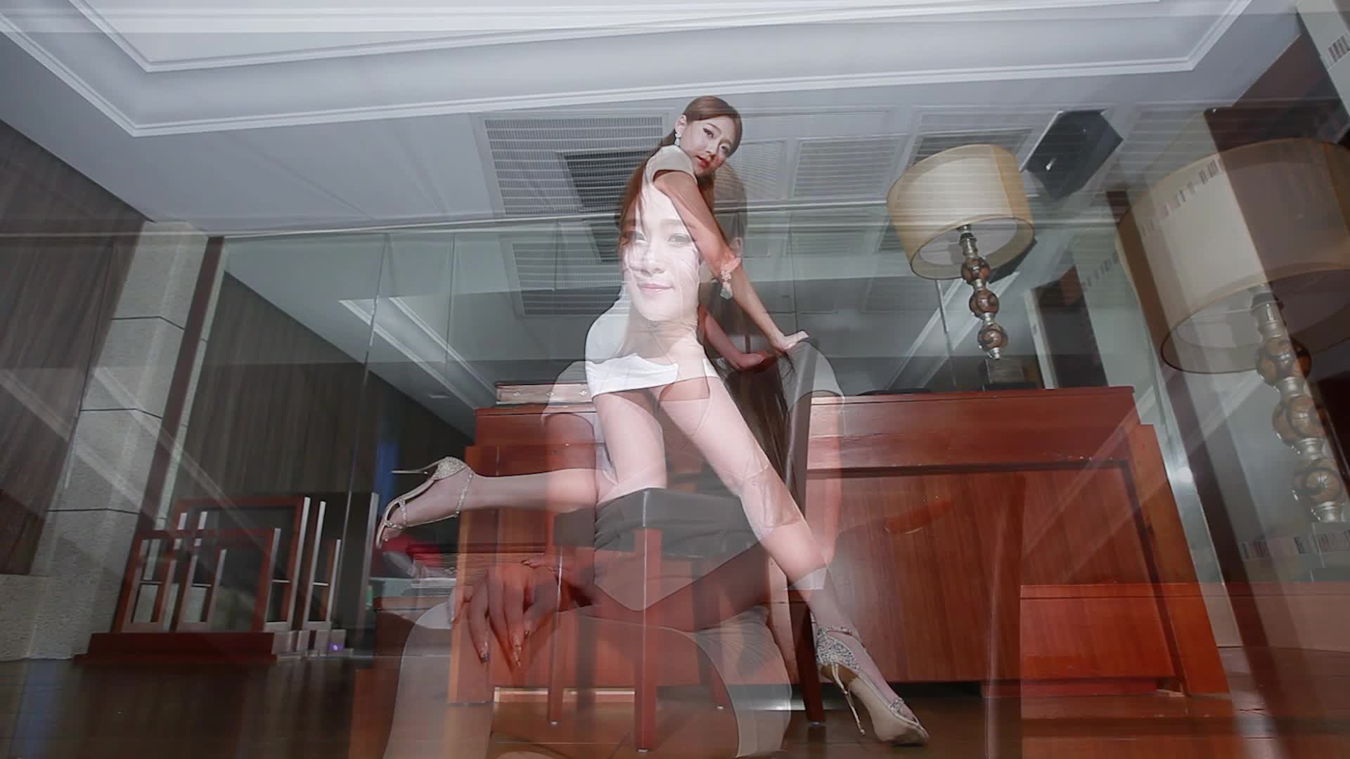 图片[2]-Beautyleg_2014.12.15_No.494_Winnie_1V1.09G-丽丝屋