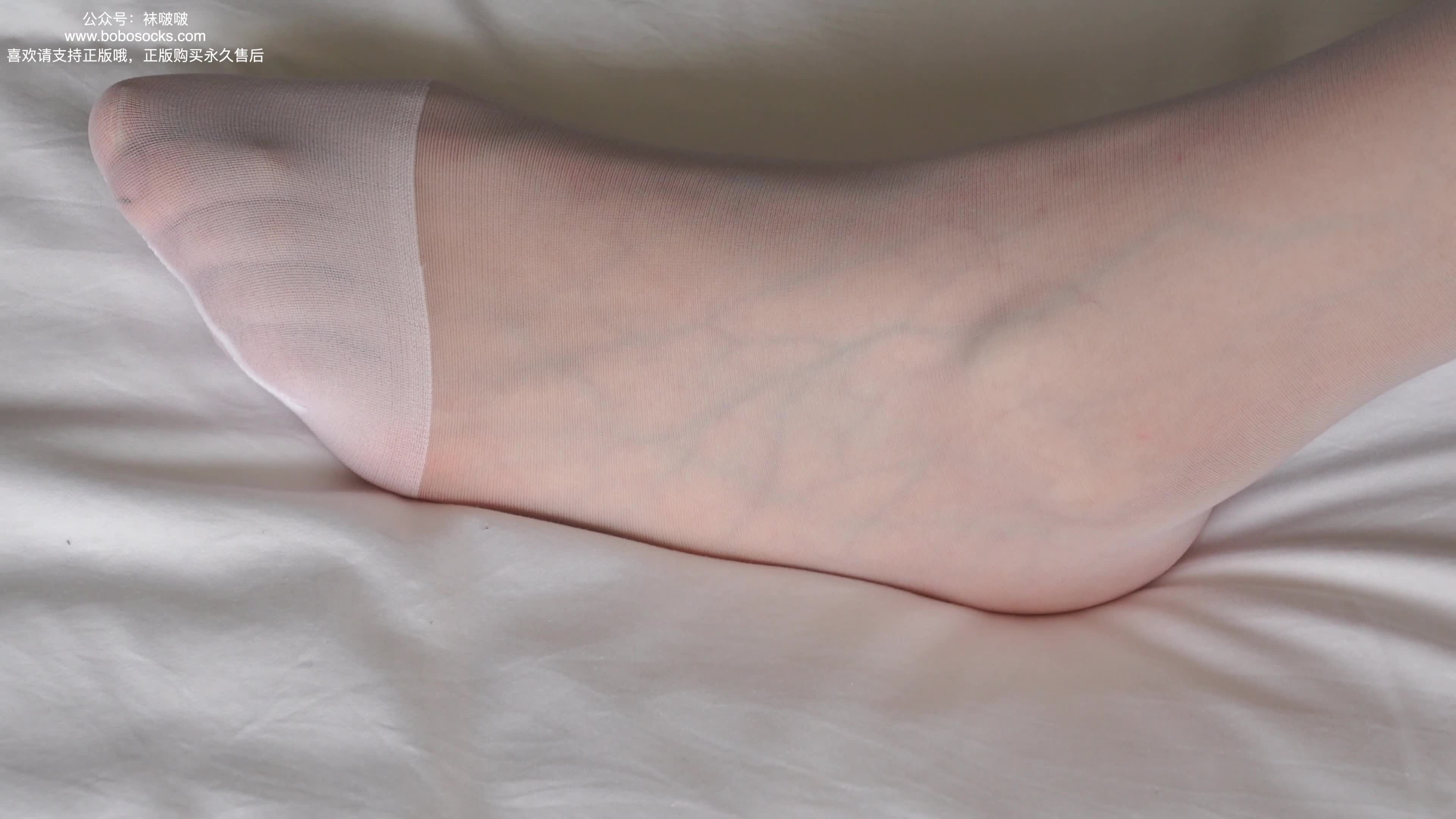 图片[2]-BoBoSocks袜啵啵_NO.005_小甜豆_帆布鞋_薄白丝_133P_1V_3.12GB-丽丝屋