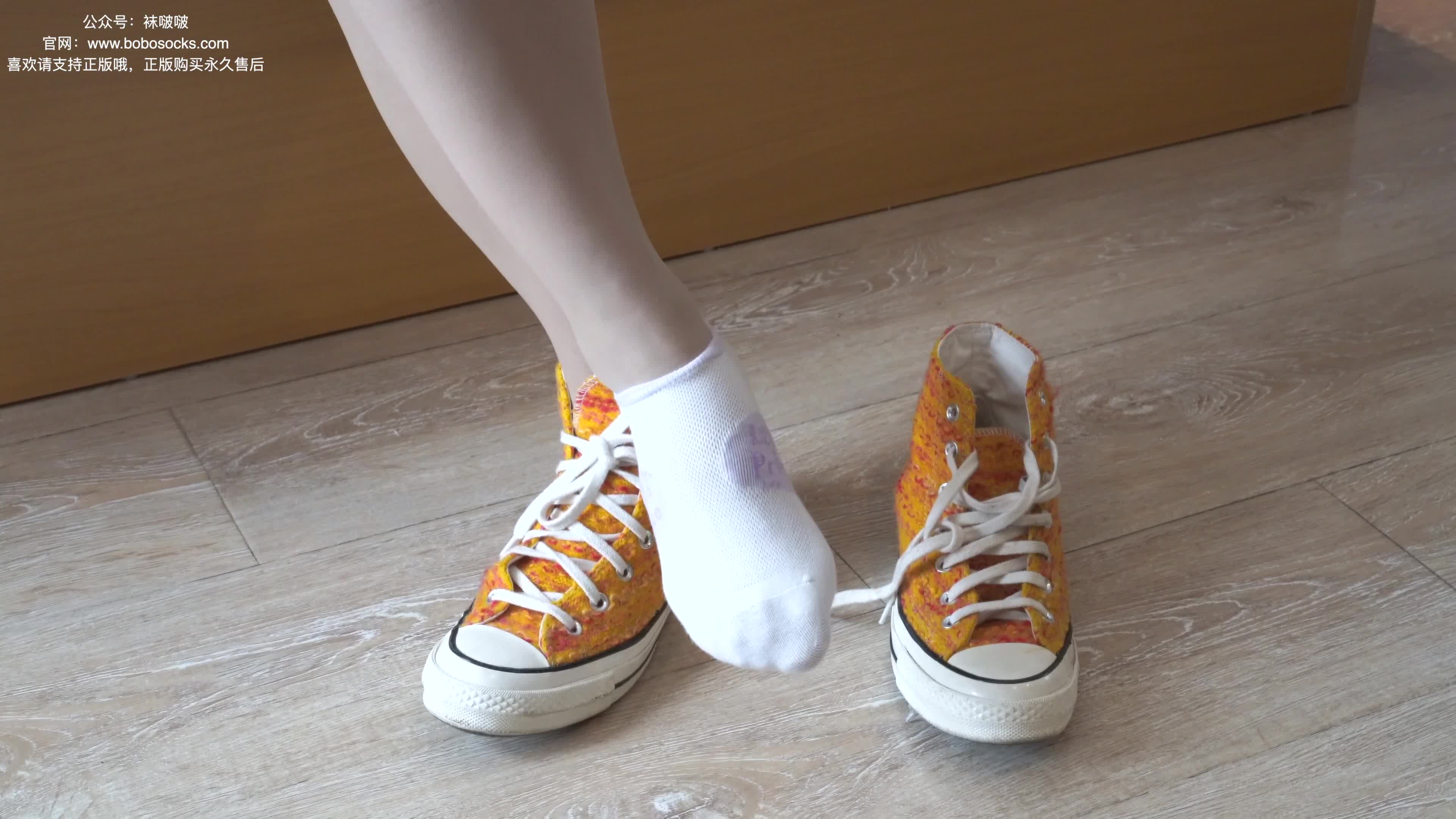 图片[2]-BoBoSocks袜啵啵_NO.008_涵涵_帆布鞋_白色短棉袜_肉丝_139P_1V_3.94GB-丽丝屋