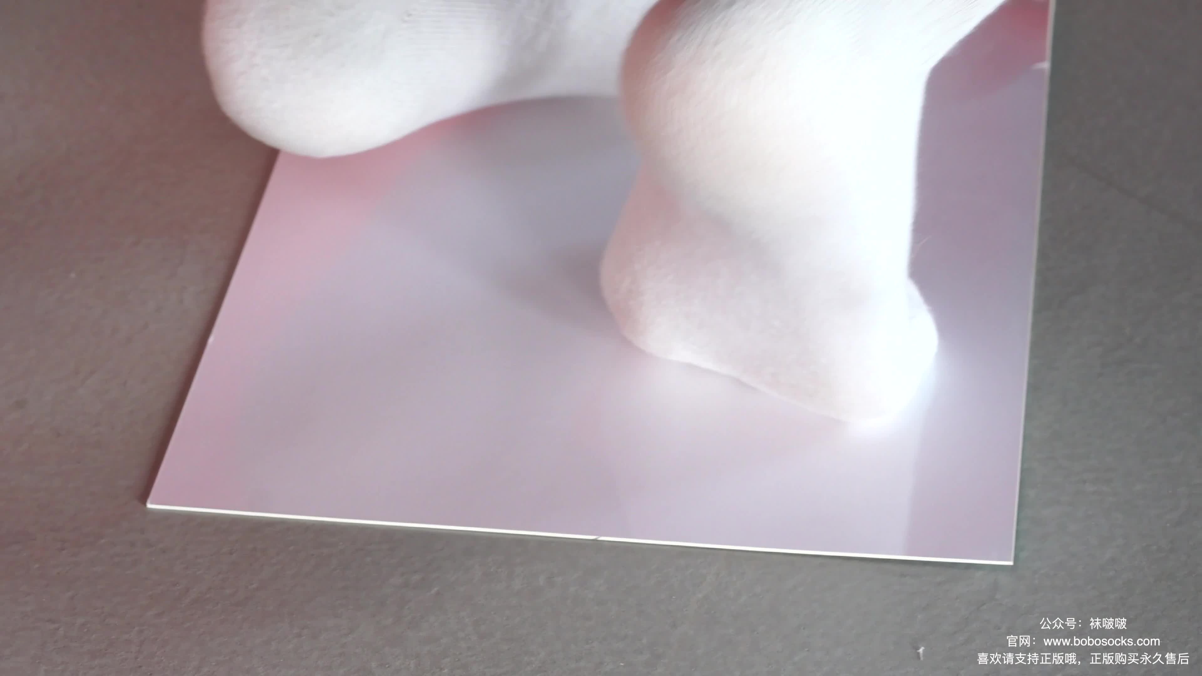 图片[4]-BoBoSocks袜啵啵_NO.018_木木_运动鞋_白棉袜_裸足_136P_1V_3.94GB-丽丝屋