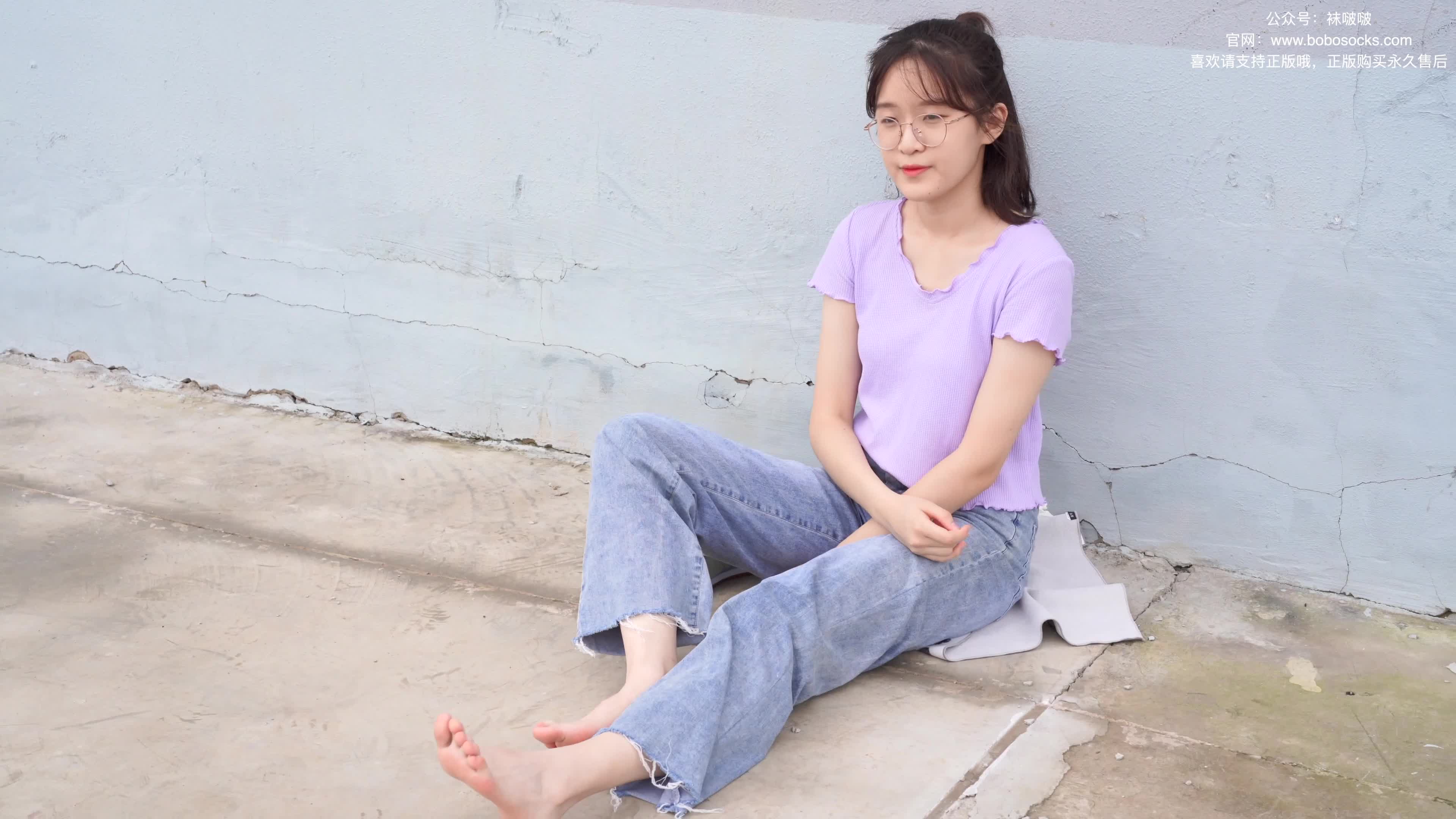 图片[5]-BoBoSocks袜啵啵_NO.020_熊熊_NB运动鞋_蓝色短棉袜_踩脏_裸足_150P_1V_4.88GB-丽丝屋