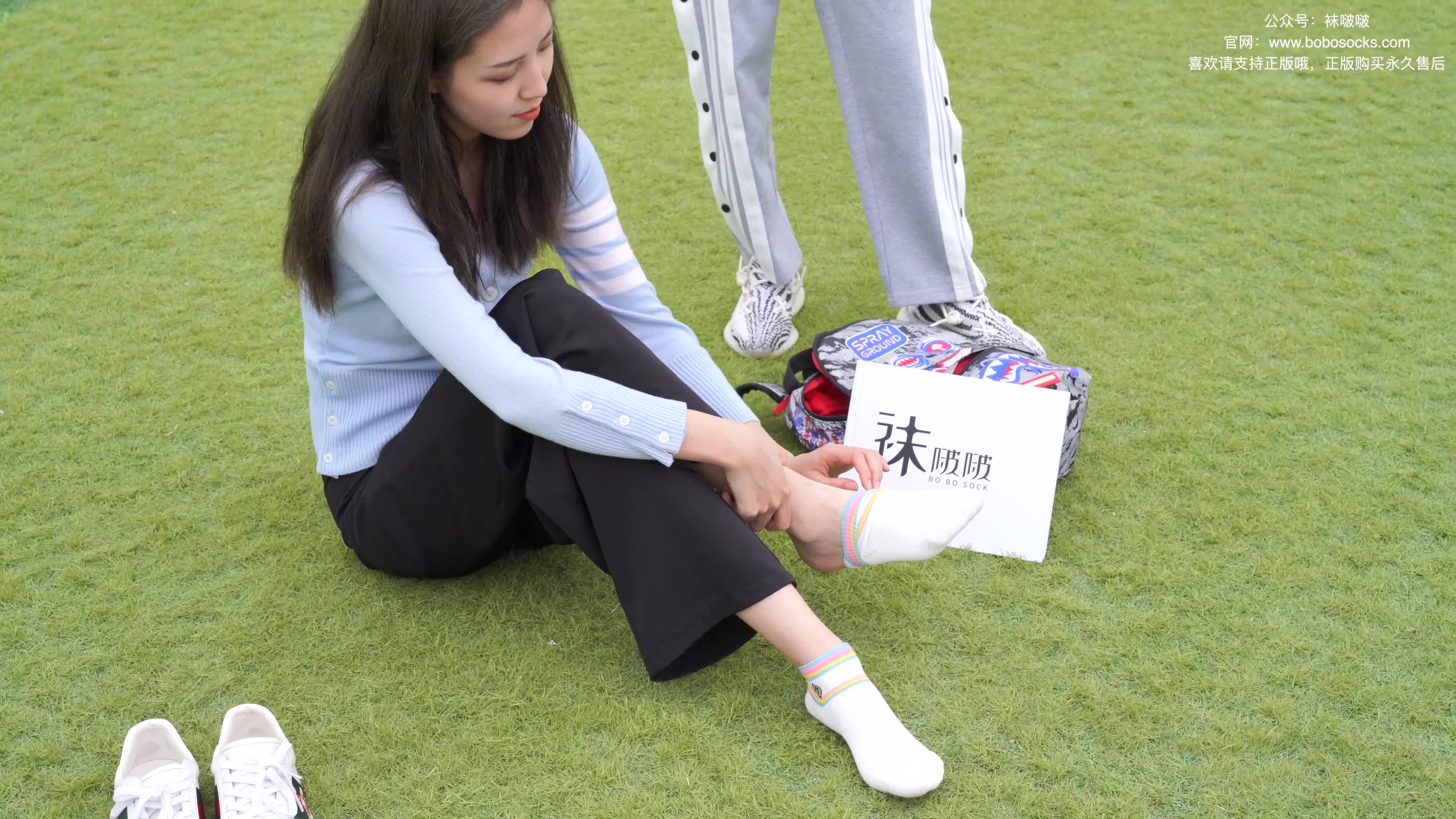 图片[4]-BoBoSocks袜啵啵_NO.021_泡芙_板鞋_白棉袜_裸足_131P_1V_3.12GB-丽丝屋