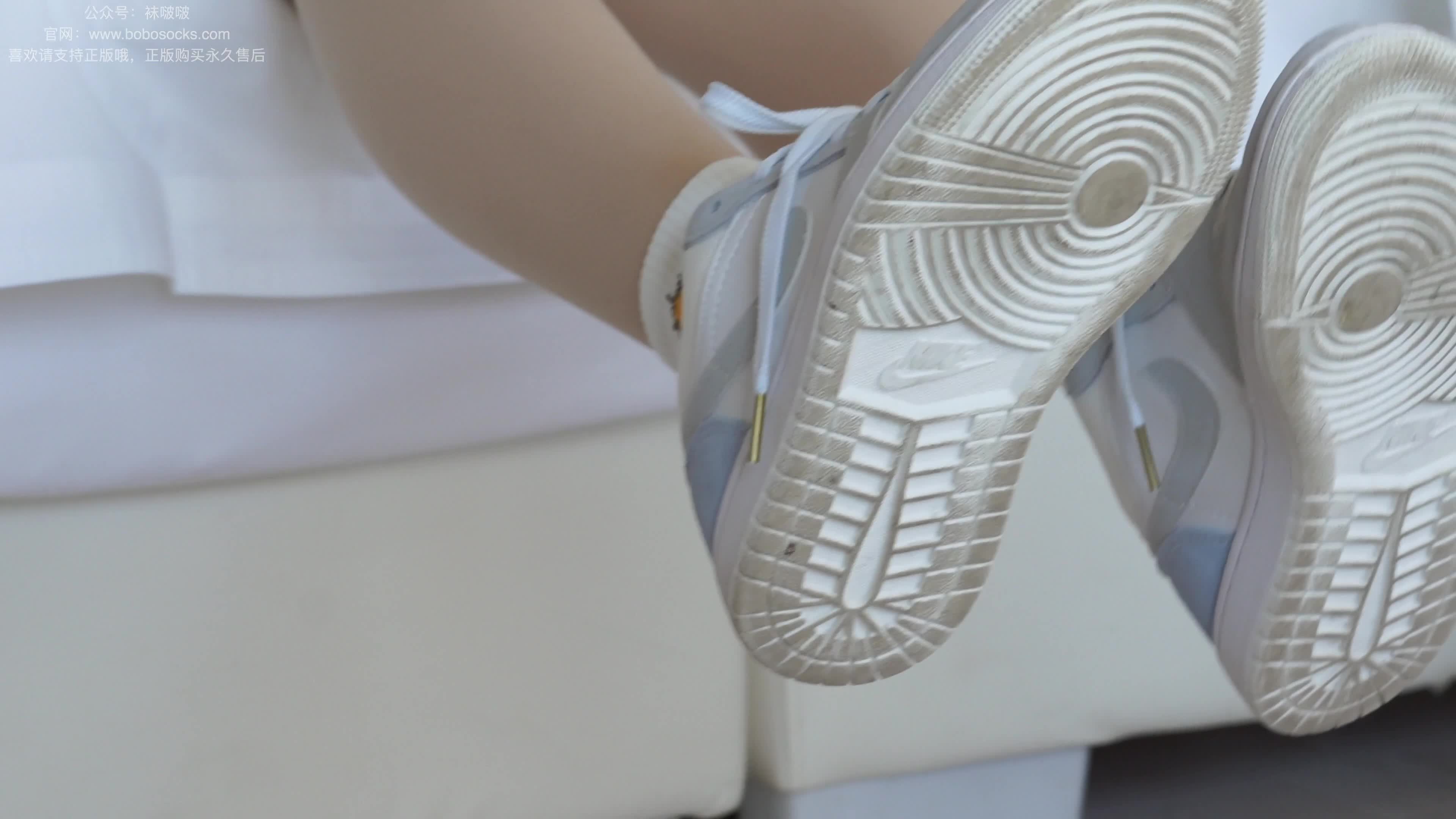 BoBoSocks袜啵啵_NO.031_小奶熊_AJ板鞋_白棉袜_厚肉丝_149P_1V_3.79GB-丽丝屋