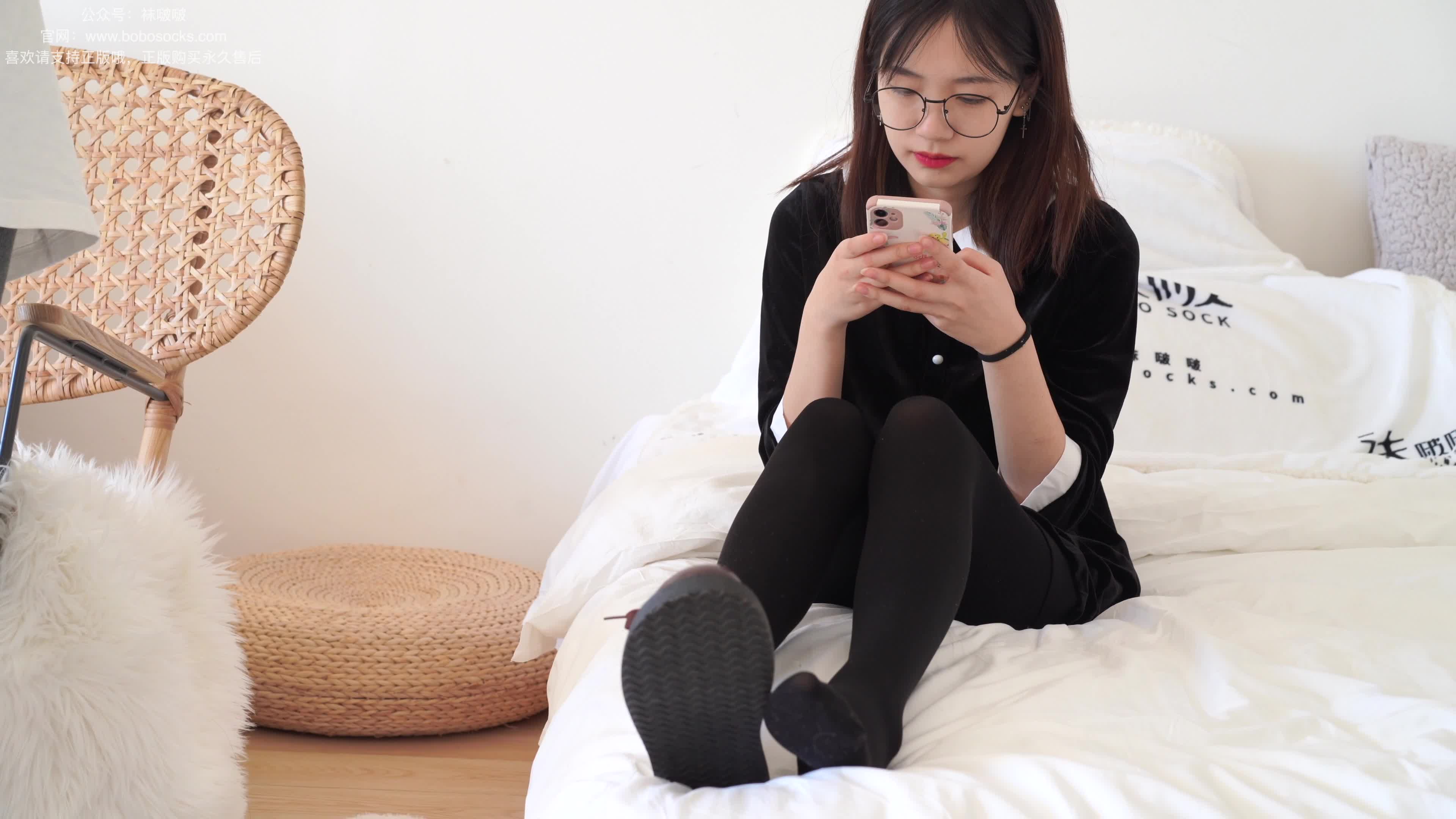 图片[2]-BoBoSocks袜啵啵_NO.053_小甜豆_皮鞋_厚黑丝_黑色蕾丝船袜_143P_1V_7.91GB-丽丝屋