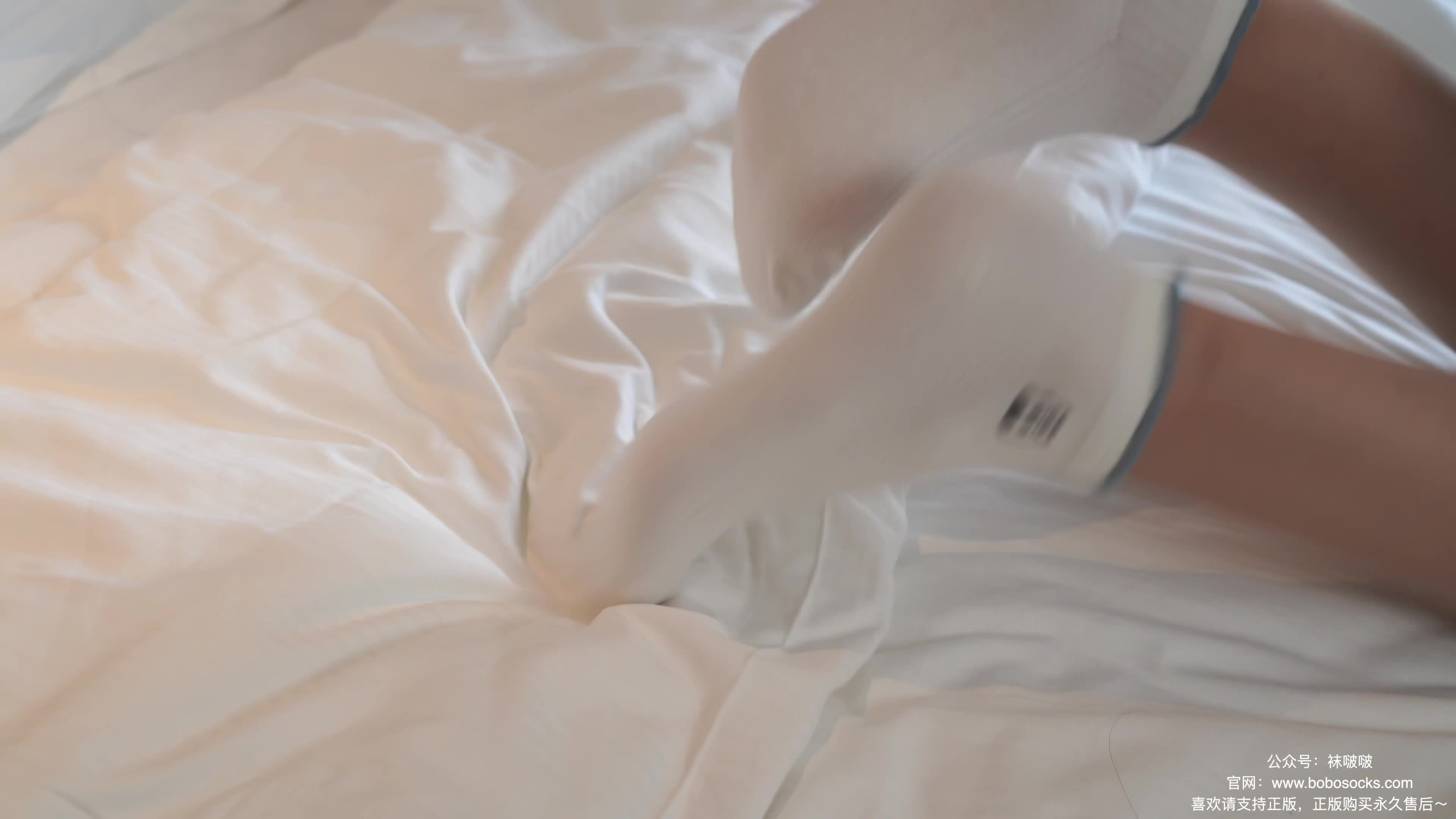 图片[4]-BoBoSocks袜啵啵_NO.096_小甜豆_板鞋_白棉袜_油亮肉丝_145P_1V_5.30GB-丽丝屋