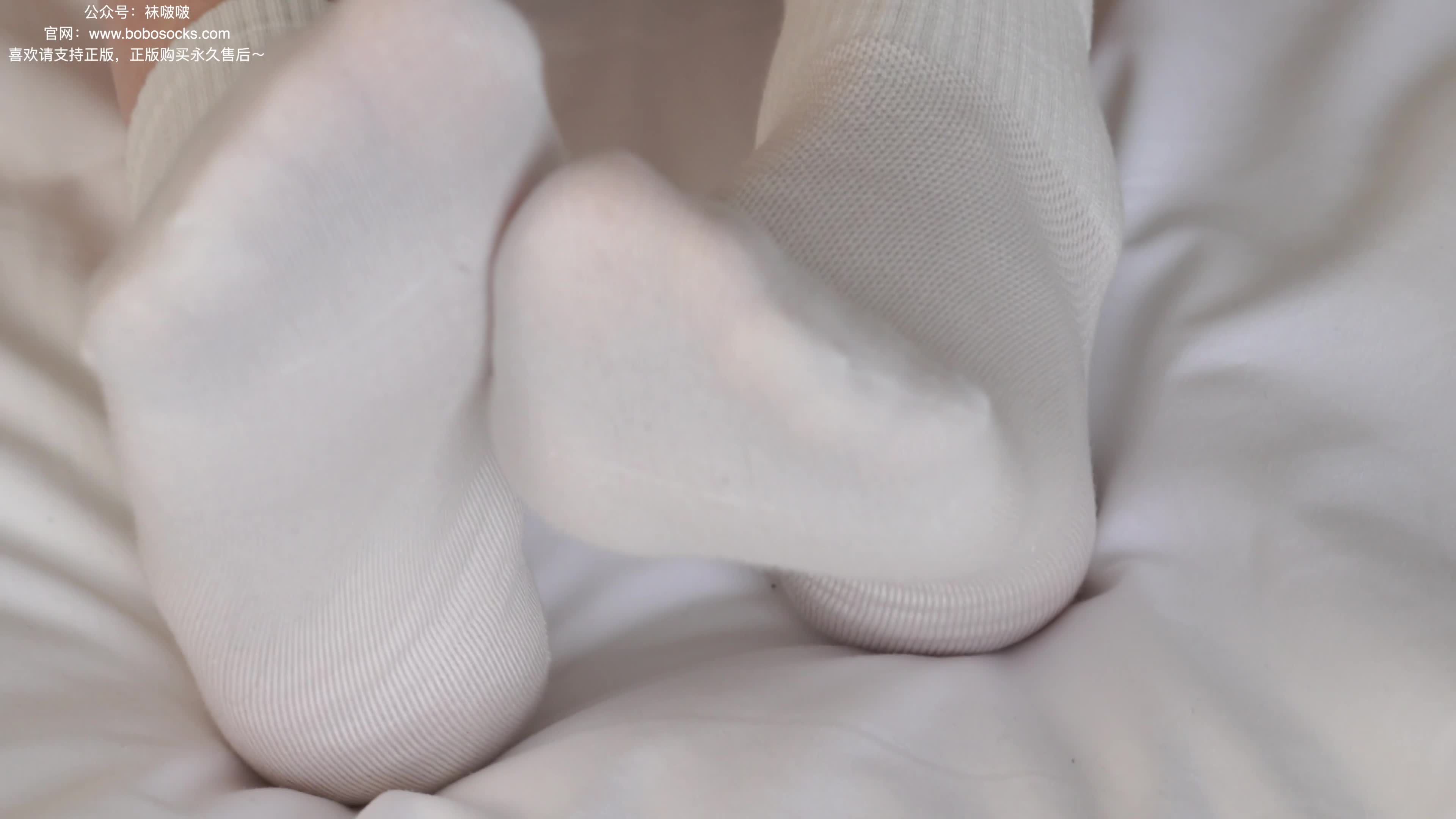 图片[3]-BoBoSocks袜啵啵_NO.101_苏苏_板鞋_白棉袜_裸足_140P_1V_5.46GB-丽丝屋