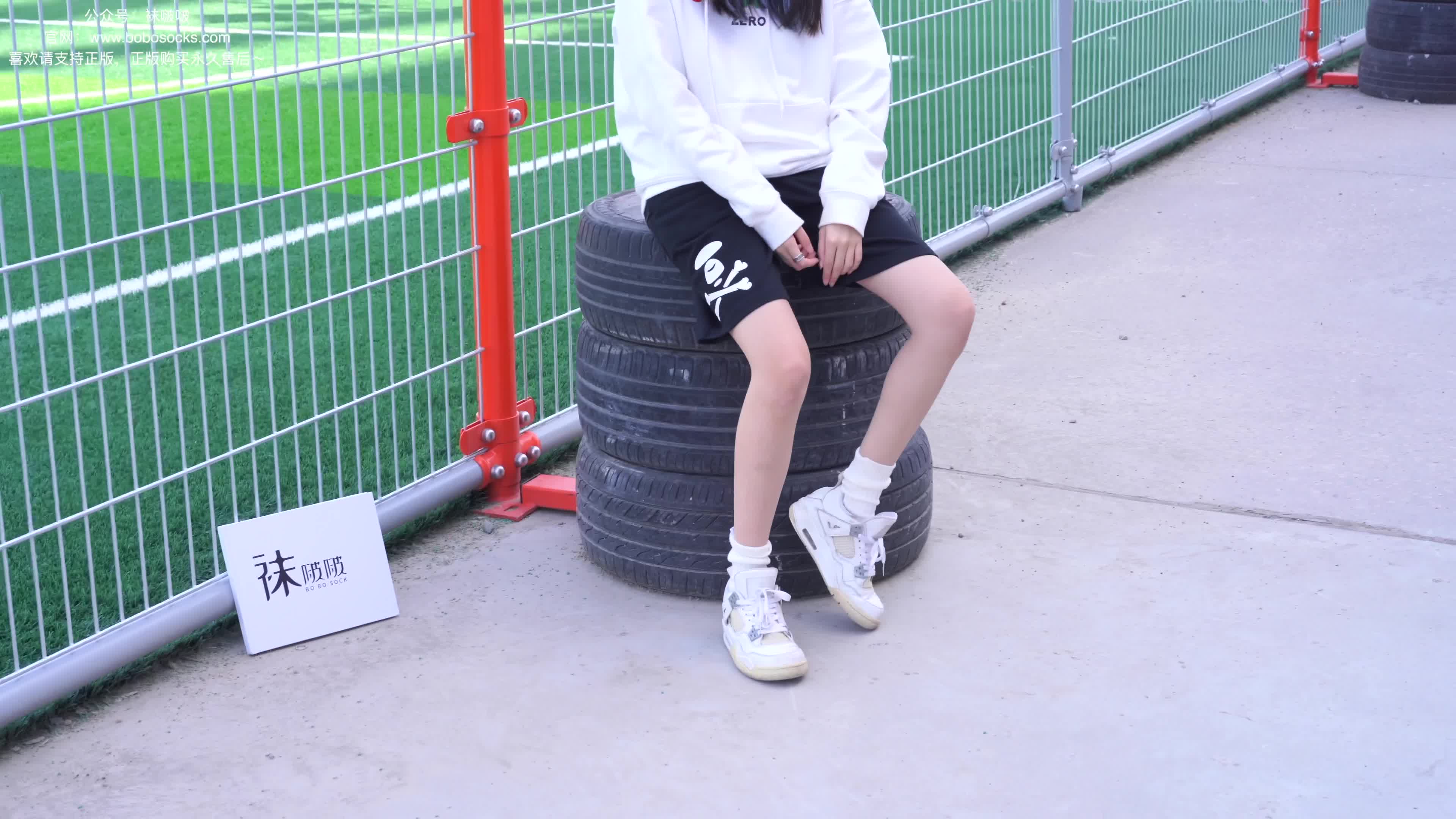 BoBoSocks袜啵啵_NO.103_稚予_AJ篮球鞋_白棉袜_裸足_134P_1V_2.51GB-丽丝屋