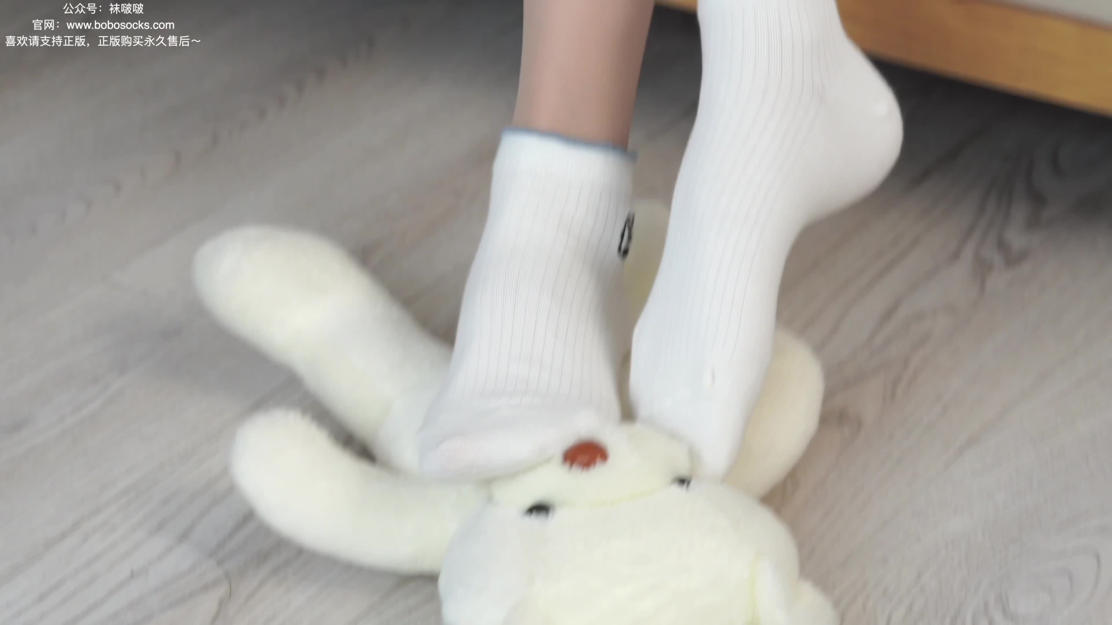 图片[3]-BoBoSocks袜啵啵_NO.118_稚予_运动鞋_白棉袜_肉丝_踩小熊玩偶_140P_1V_5.86GB-丽丝屋