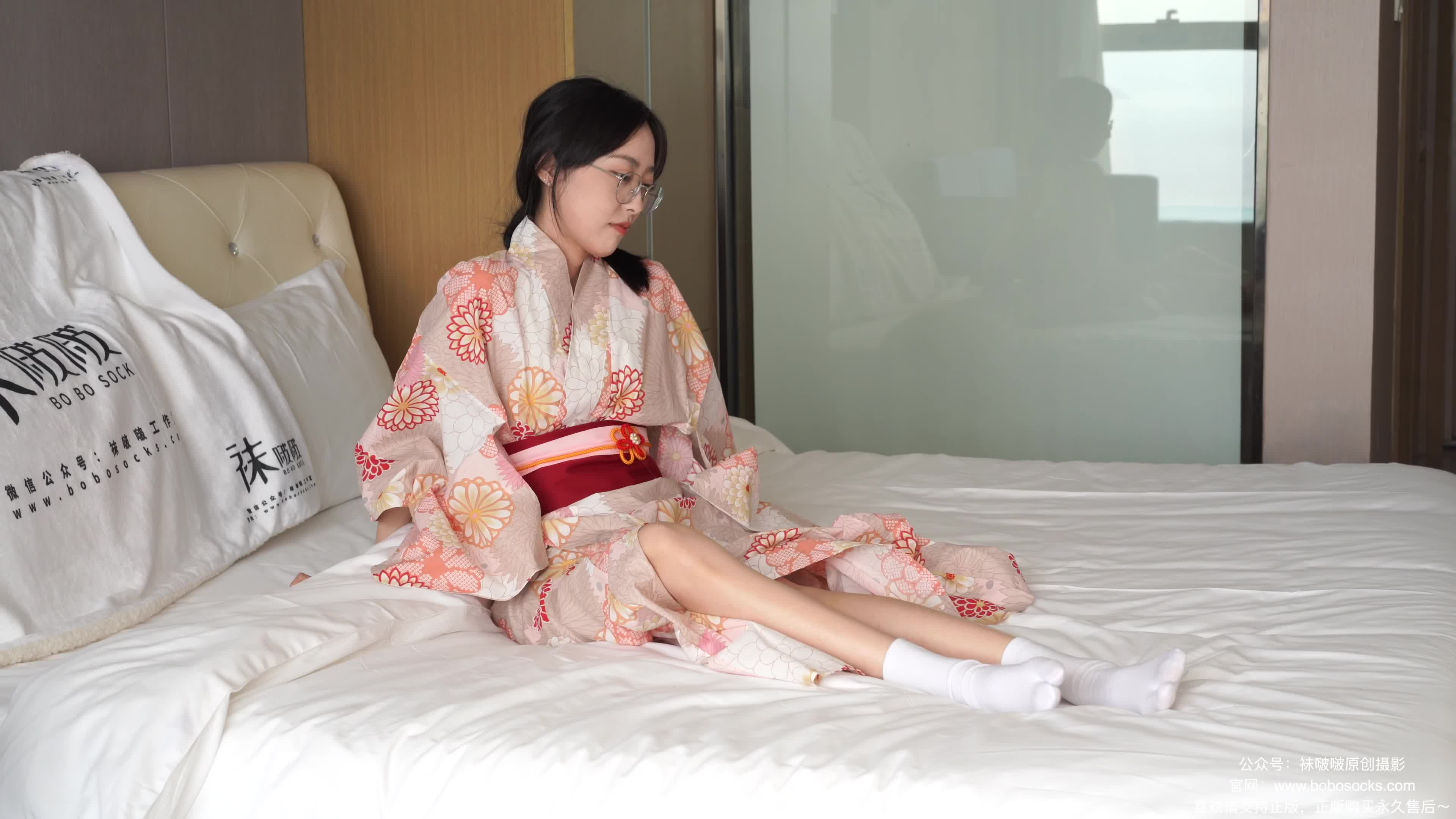 图片[4]-BoBoSocks袜啵啵_NO.137_稚予_木屐_分指白棉袜_裸足_和风浴衣_170P1V_6.04G-丽丝屋
