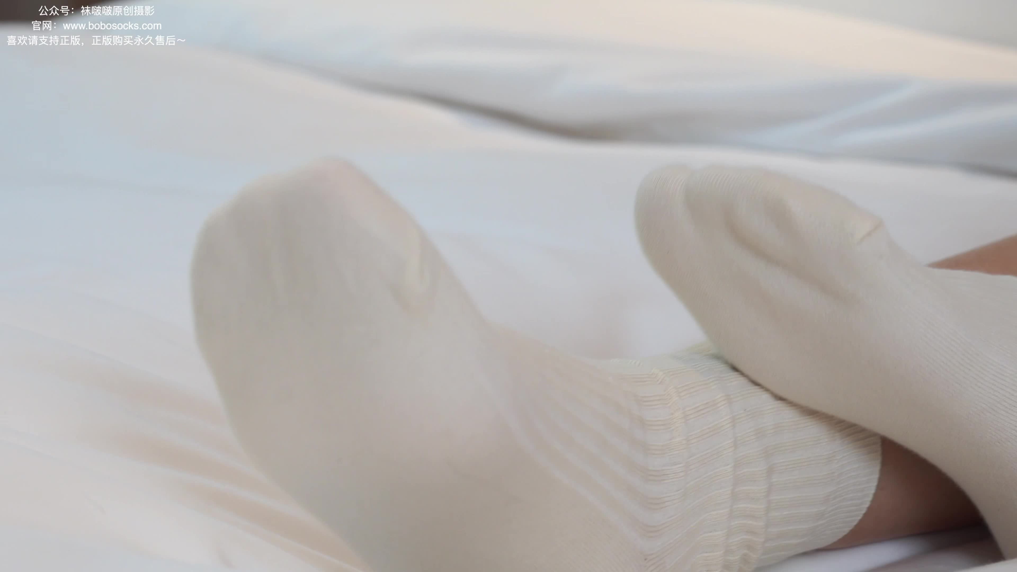 图片[3]-BoBoSocks袜啵啵_NO.176_小安_运动鞋_白棉袜_裸足_139P1V_5.85G-丽丝屋