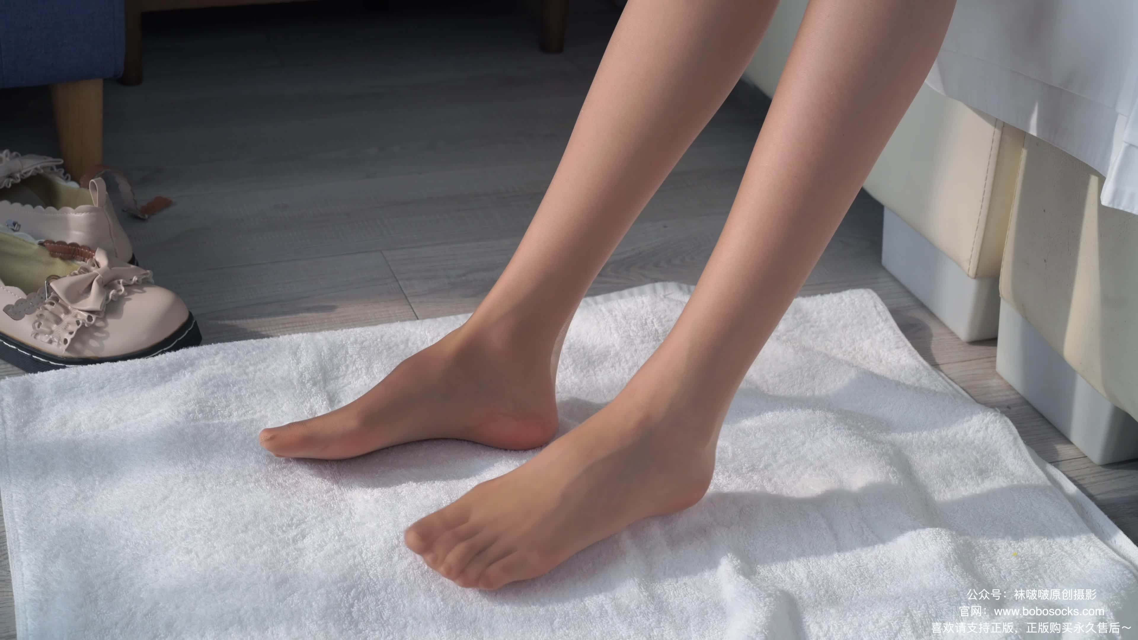 图片[5]-BoBoSocks袜啵啵_NO.187_稚予_Lolita裙_白皮鞋_肉丝_脚尖透明款_140P_1V_5.64G-丽丝屋