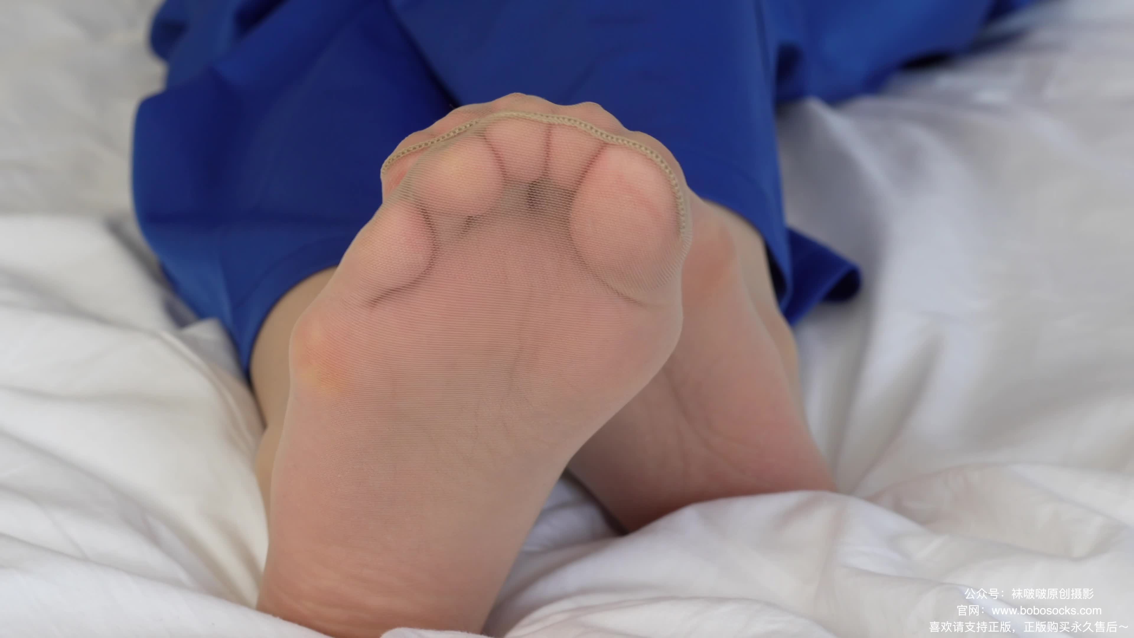 图片[5]-BoBoSocks袜啵啵_NO.193_小沫_贝壳头板鞋_白棉袜_肉丝_脚尖透明款_校服裤里丝_141P_1V_6.07G-丽丝屋