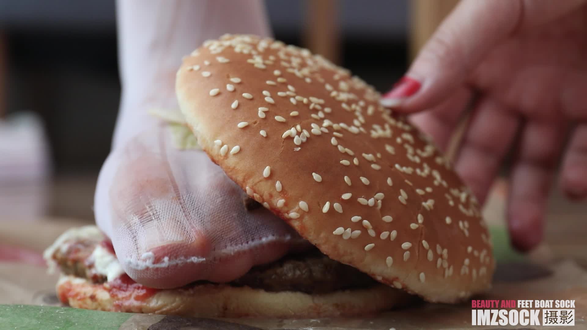 图片[2]-MZSOCK_爱美足_NO.257_美琳_100P_1V_1.32GB-丽丝屋