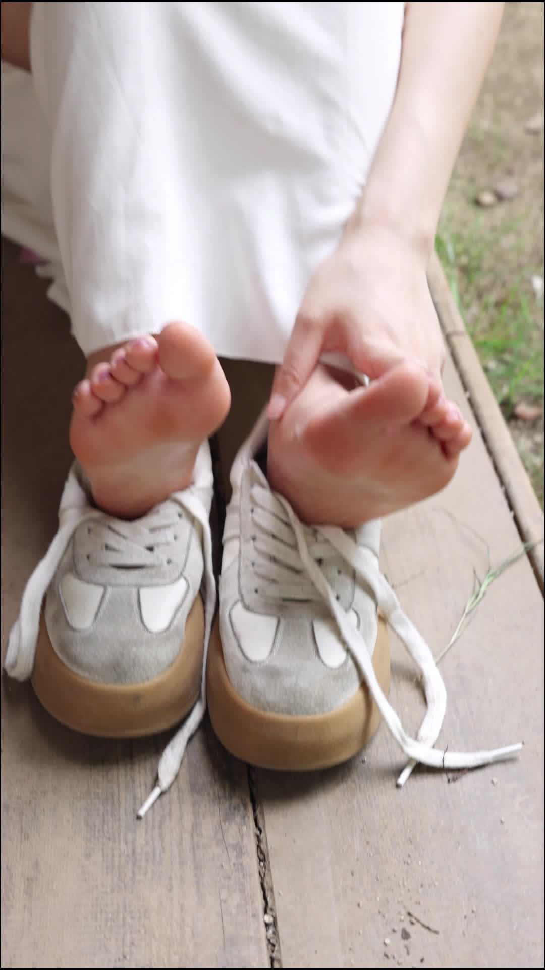 图片[4]-MZSOCK_爱美足_No.281_杏儿_121P1V_2.23GB-丽丝屋