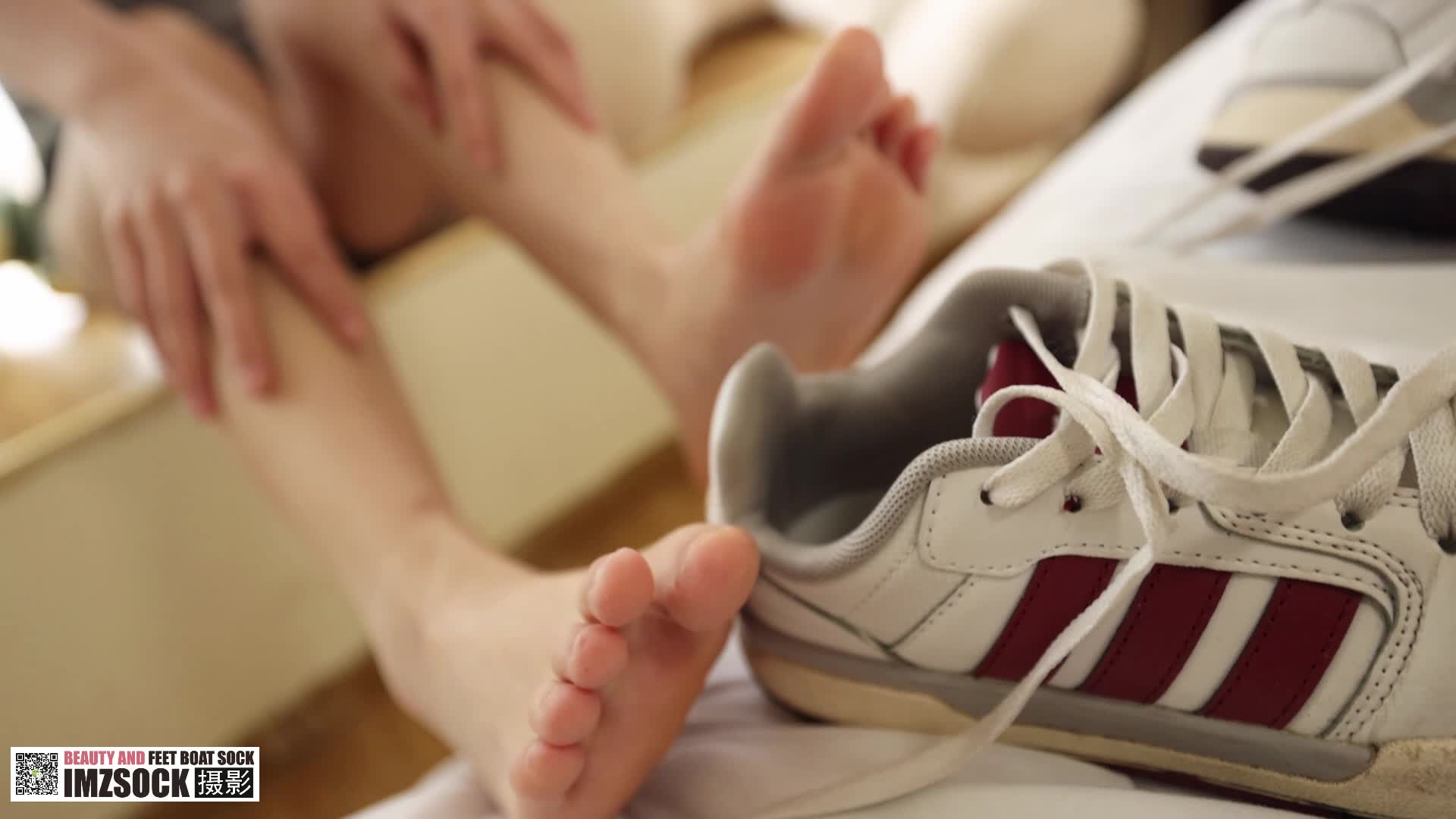 图片[4]-MZSOCK_爱美足_No.297_梦瑶_134P1V_2.56GB-丽丝屋