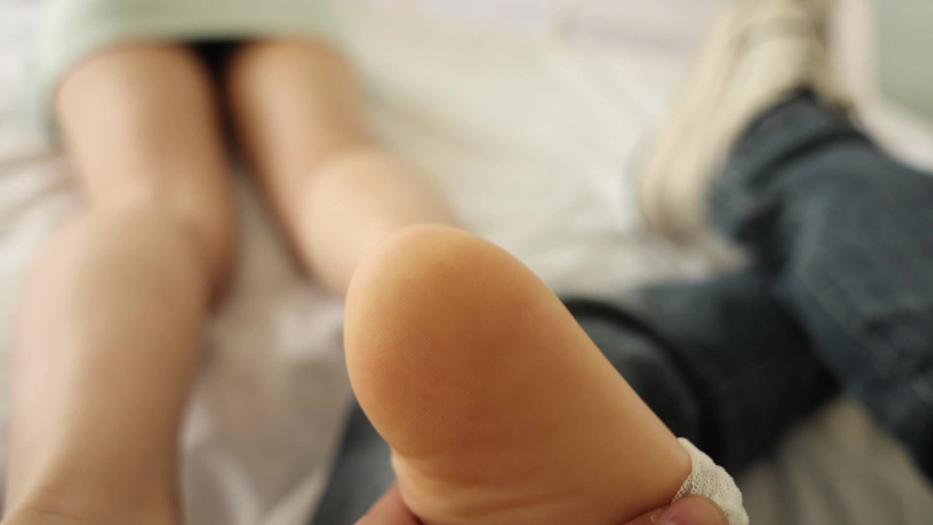 图片[3]-MZSOCK_爱美足_No.301_妍妍_113P1V_1.76GB-丽丝屋