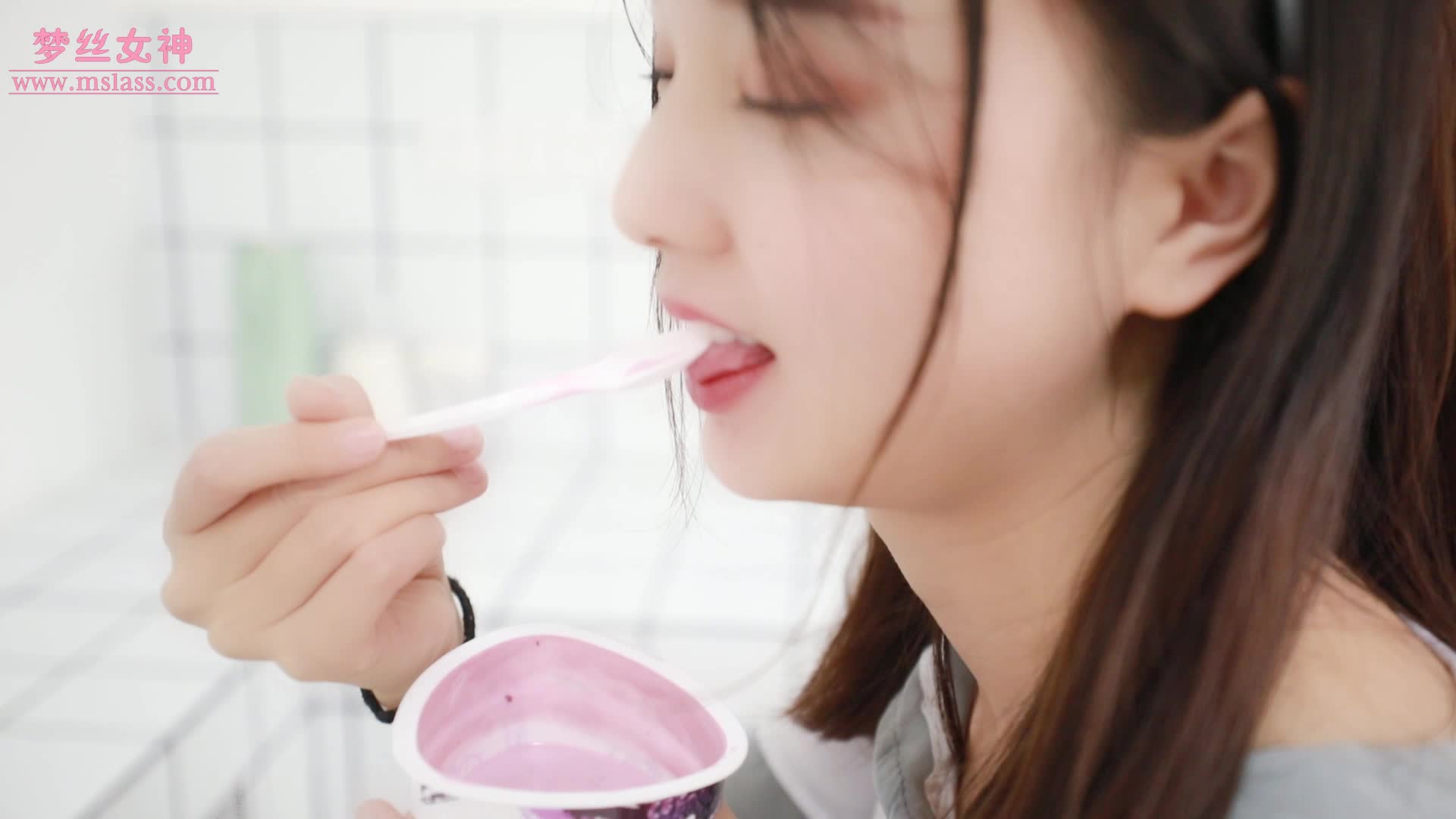 MSLASS梦丝女神_2019_05_27_NO.033_玥玥_白色丝袜空间_80_1P1V_1.34GB-丽丝屋