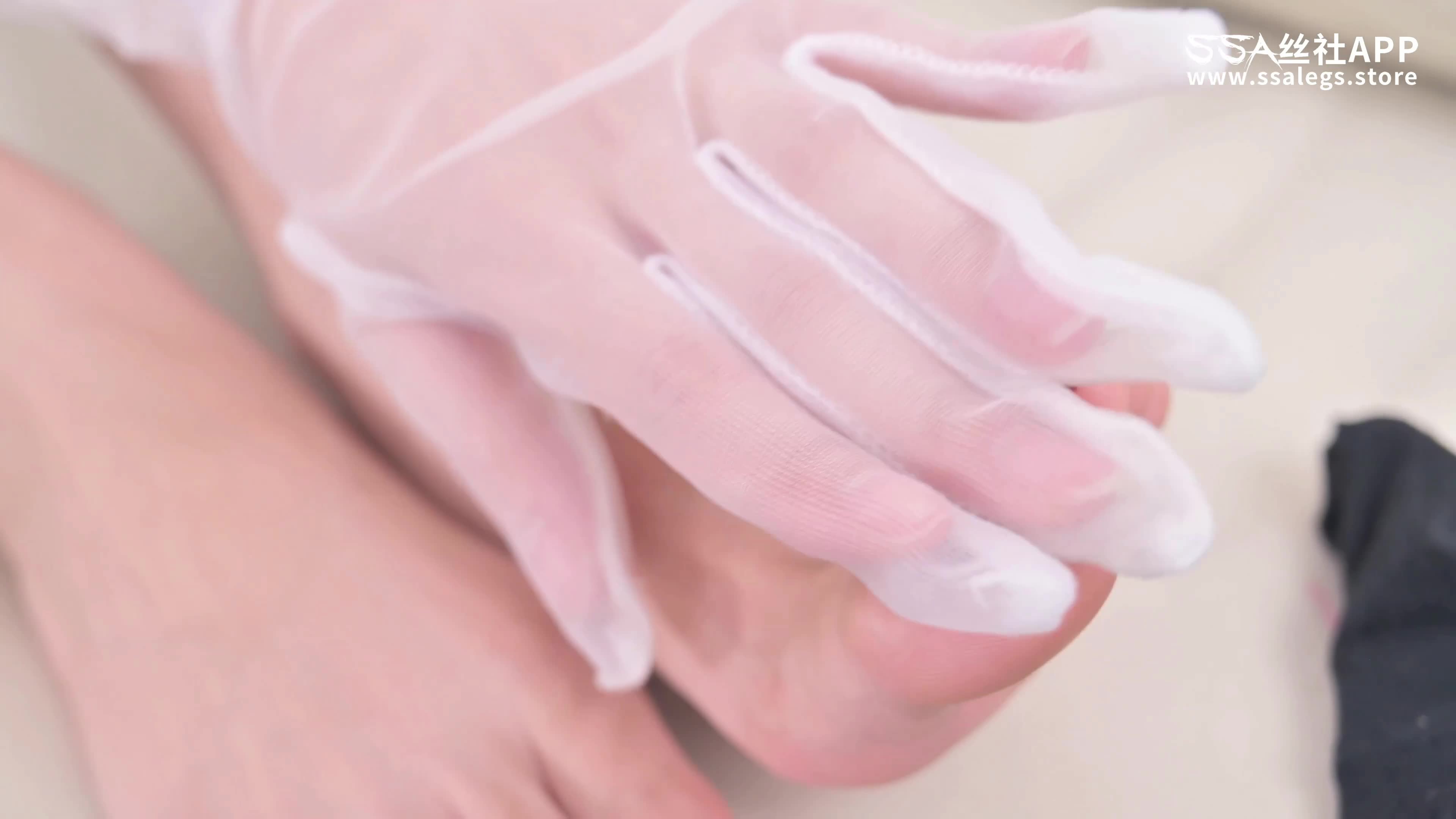 SSA丝社_短片_NO.077_雪儿_CdR油亮丝袜_1V_482M-丽丝屋