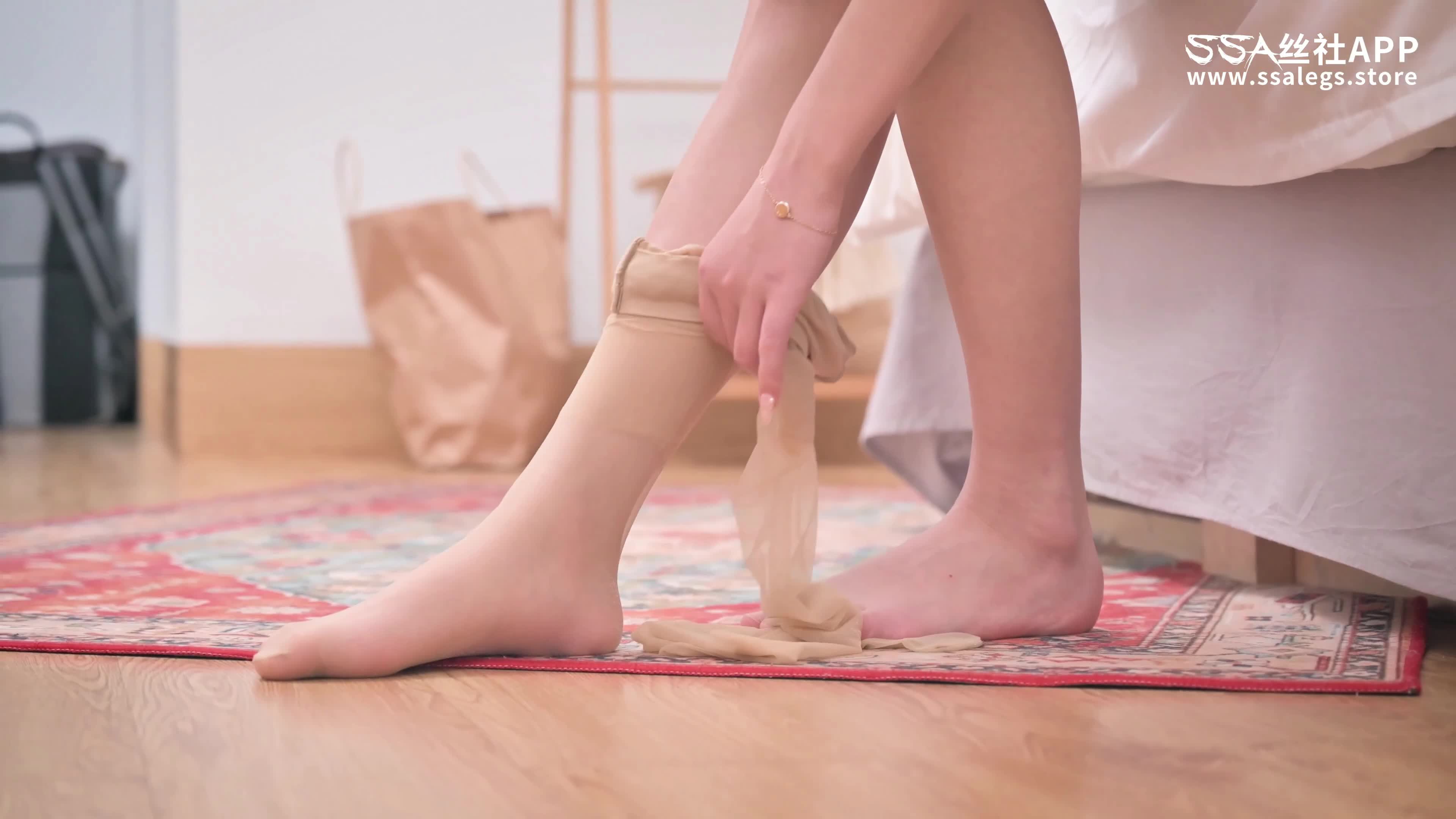 SSA丝社_短片_NO.098_素素_SK丝袜试穿_1V_631.6M-丽丝屋