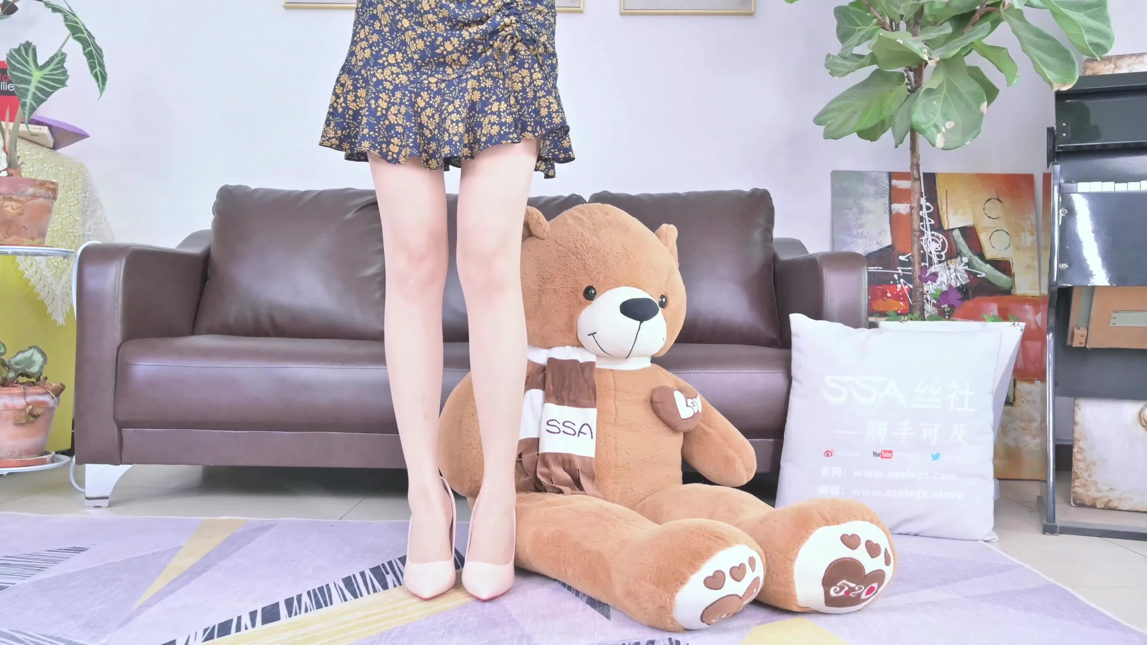 SSA丝社_短片_NO.354_淑贞_长袖碎花连衣裙_1V_383.1M-丽丝屋