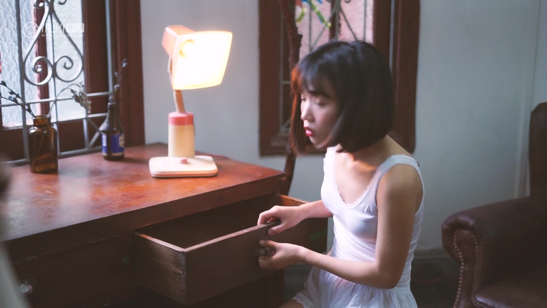 图片[2]-YALAYI雅拉伊_视频_2018.11.04_V003_雨后晴空_公主小兔子_1V_177M-丽丝屋