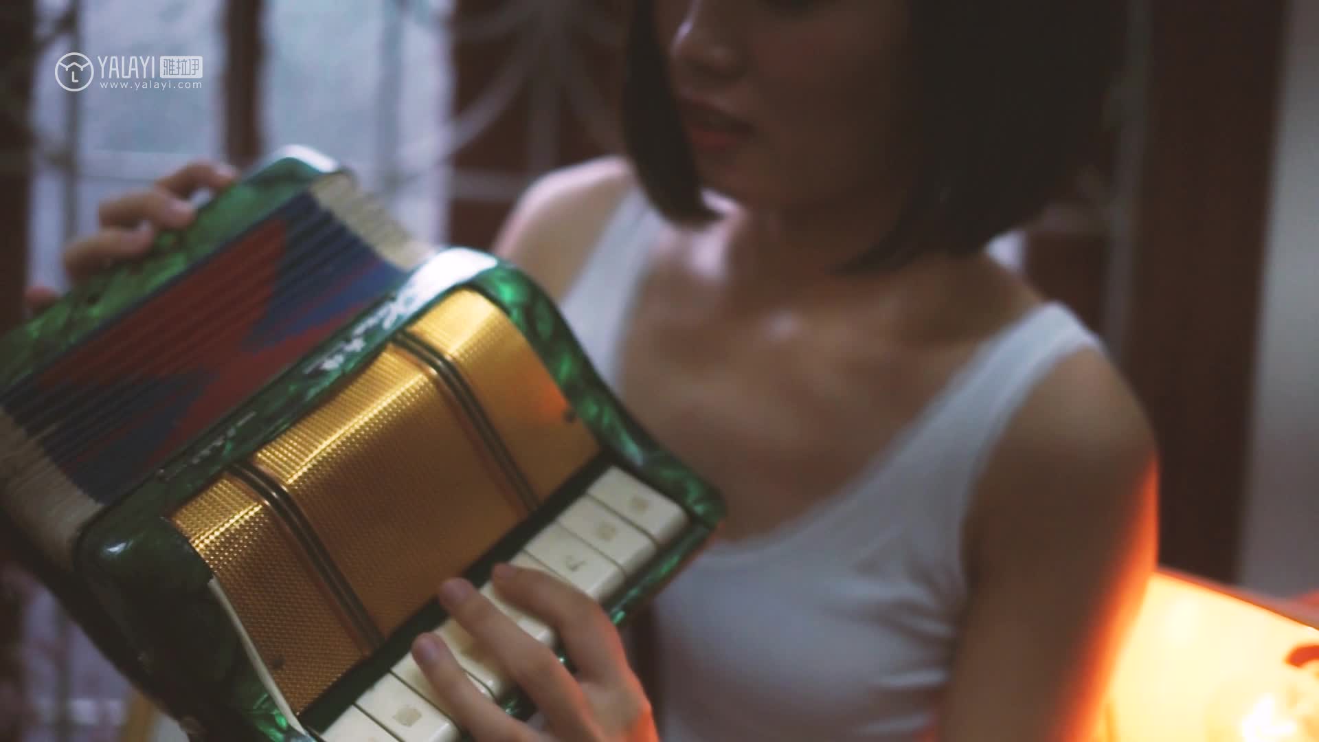 图片[5]-YALAYI雅拉伊_视频_2018.11.04_V003_雨后晴空_公主小兔子_1V_177M-丽丝屋