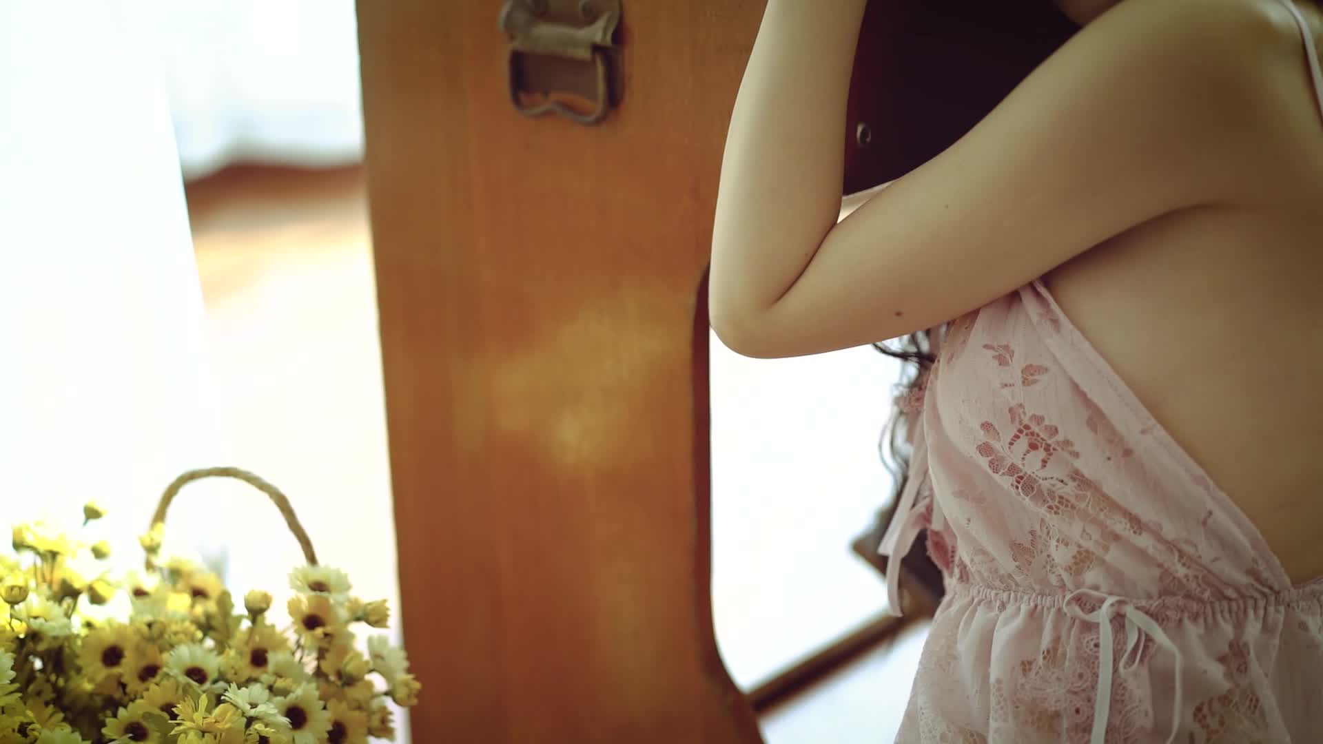 图片[3]-YALAYI雅拉伊_视频_2019.01.14_V011_橘色的暖阳花_凉儿_1V_124M-丽丝屋