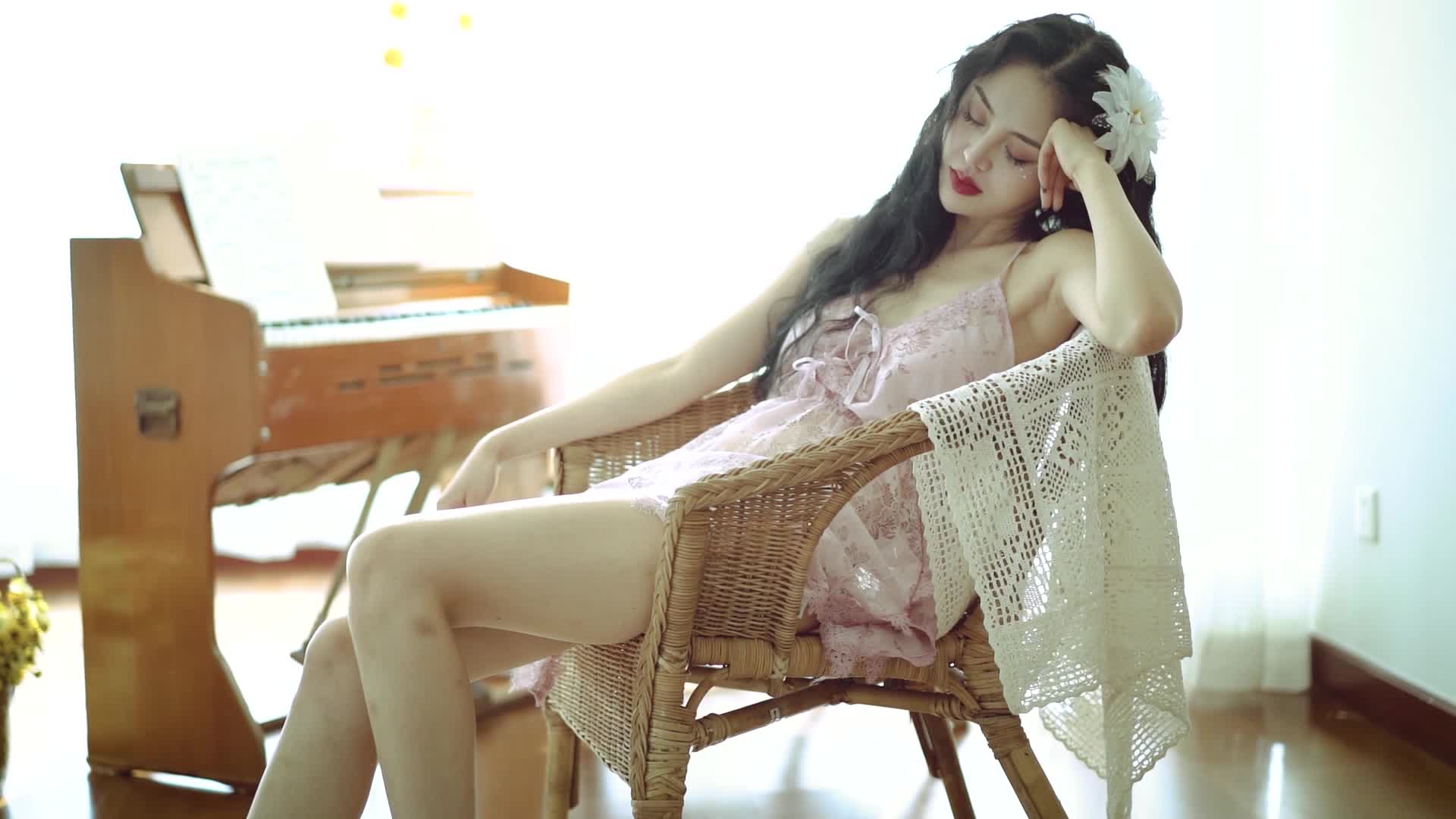 图片[5]-YALAYI雅拉伊_视频_2019.01.14_V011_橘色的暖阳花_凉儿_1V_124M-丽丝屋