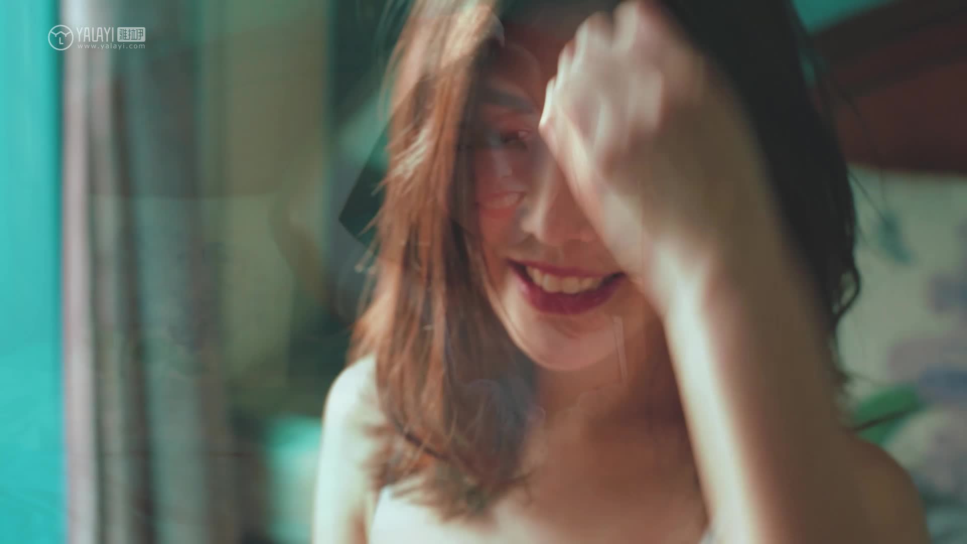 图片[5]-YALAYI雅拉伊_视频_2019.04.12_V026_春光无限_楚薇_1V_141M-丽丝屋