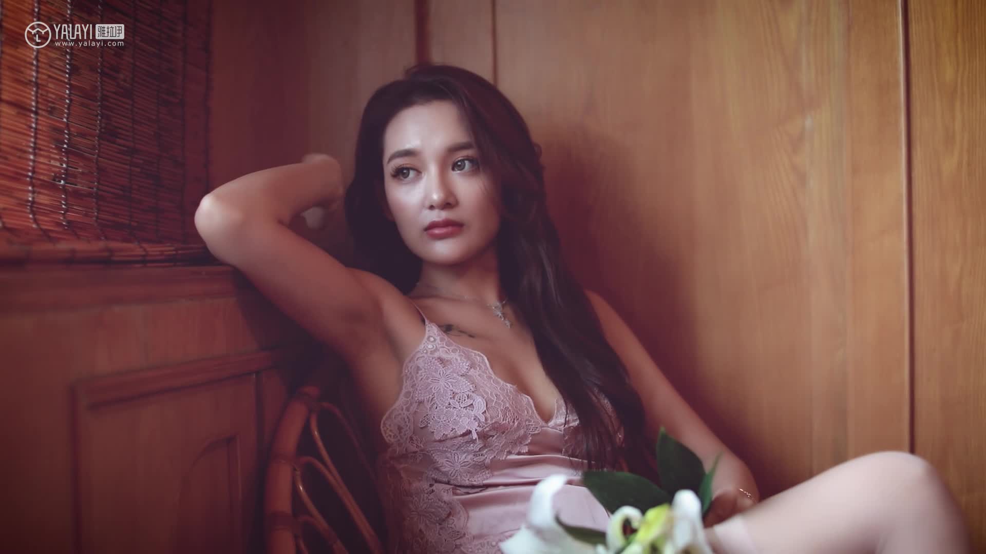 图片[2]-YALAYI雅拉伊_视频_2019.08.30_V067_异域丝情_刘子炀_1V_141M-丽丝屋
