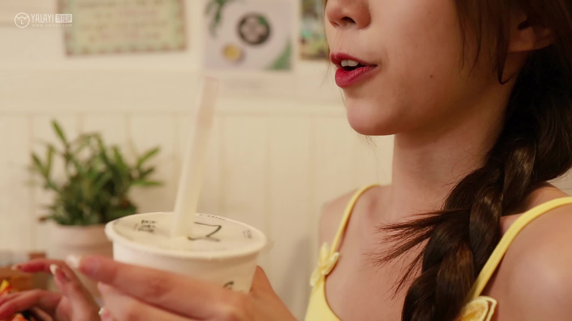 图片[4]-YALAYI雅拉伊_视频_2020.11.27_V152_青涩回忆_小乔_1V_171MB-丽丝屋