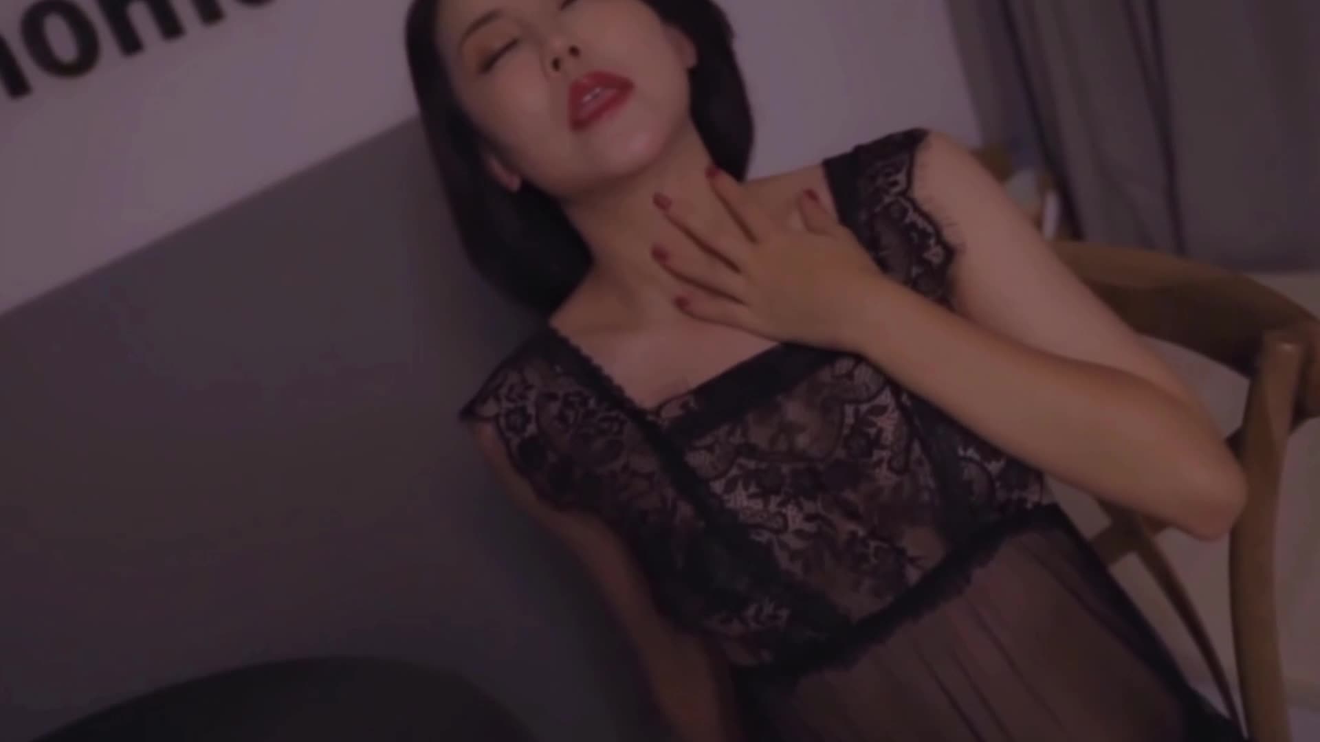 图片[3]-YouMi尤蜜_视频_2019.10.17_NO.426_美丝留香_乔雪_1V_223MB-丽丝屋