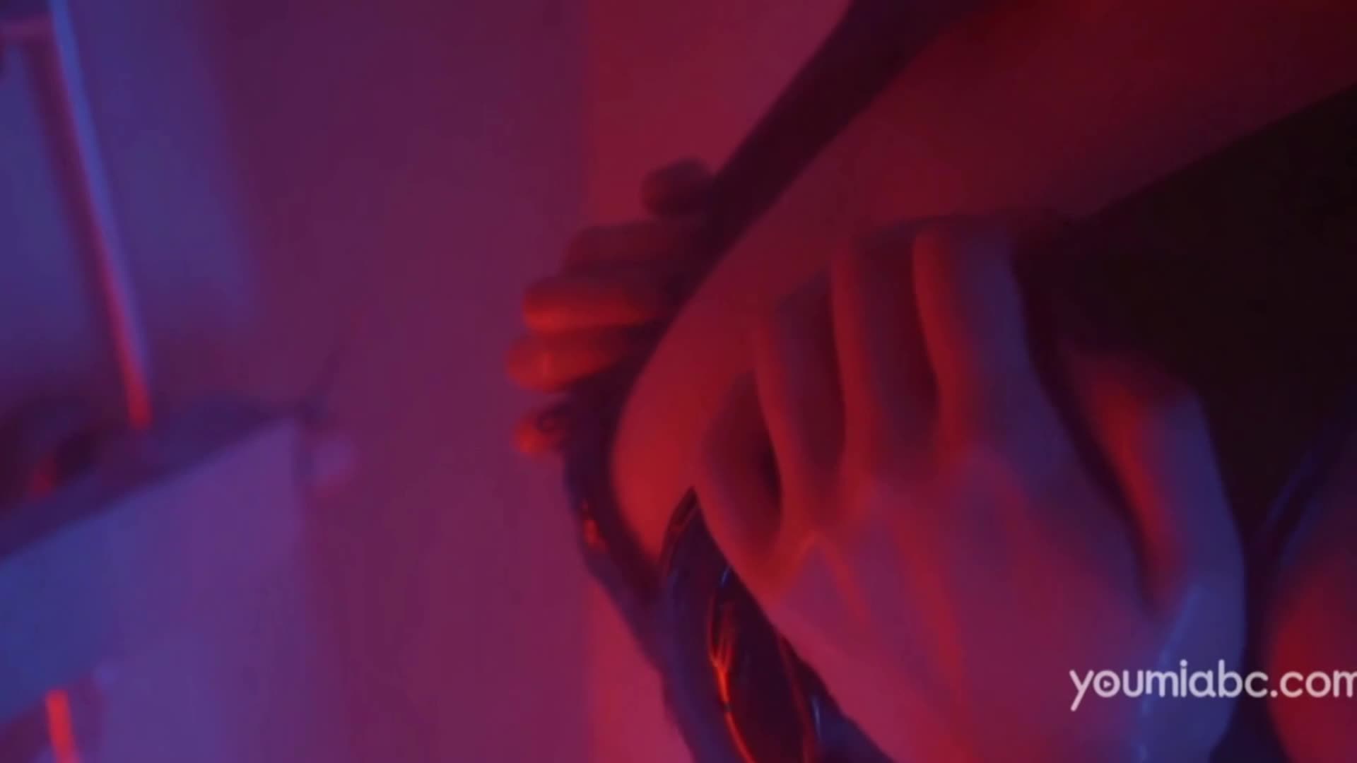 图片[3]-YouMi尤蜜_视频_2019.11.12_NO.470_浴室霓虹_团团_1V_161MB-丽丝屋