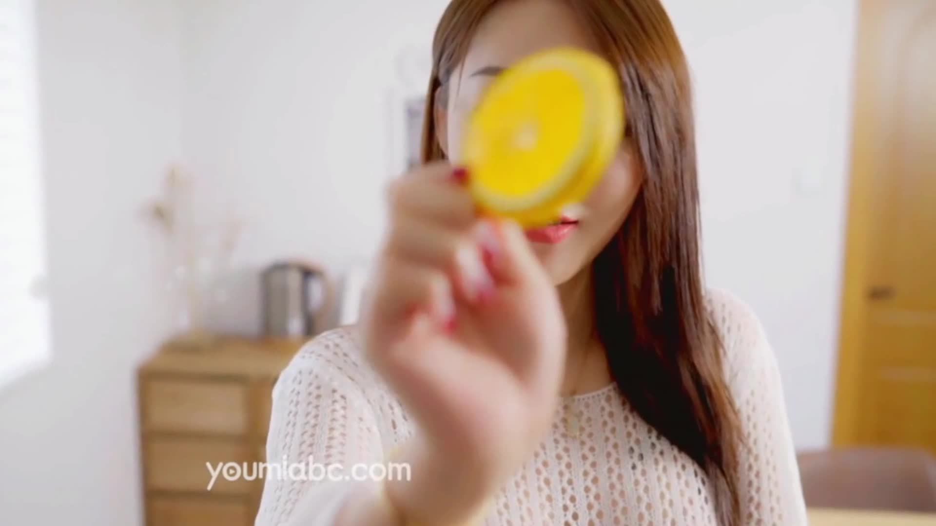 图片[2]-YouMi尤蜜_视频_2019.11.21_NO.484_橙香美人_陈圆圆_1V_178MB-丽丝屋