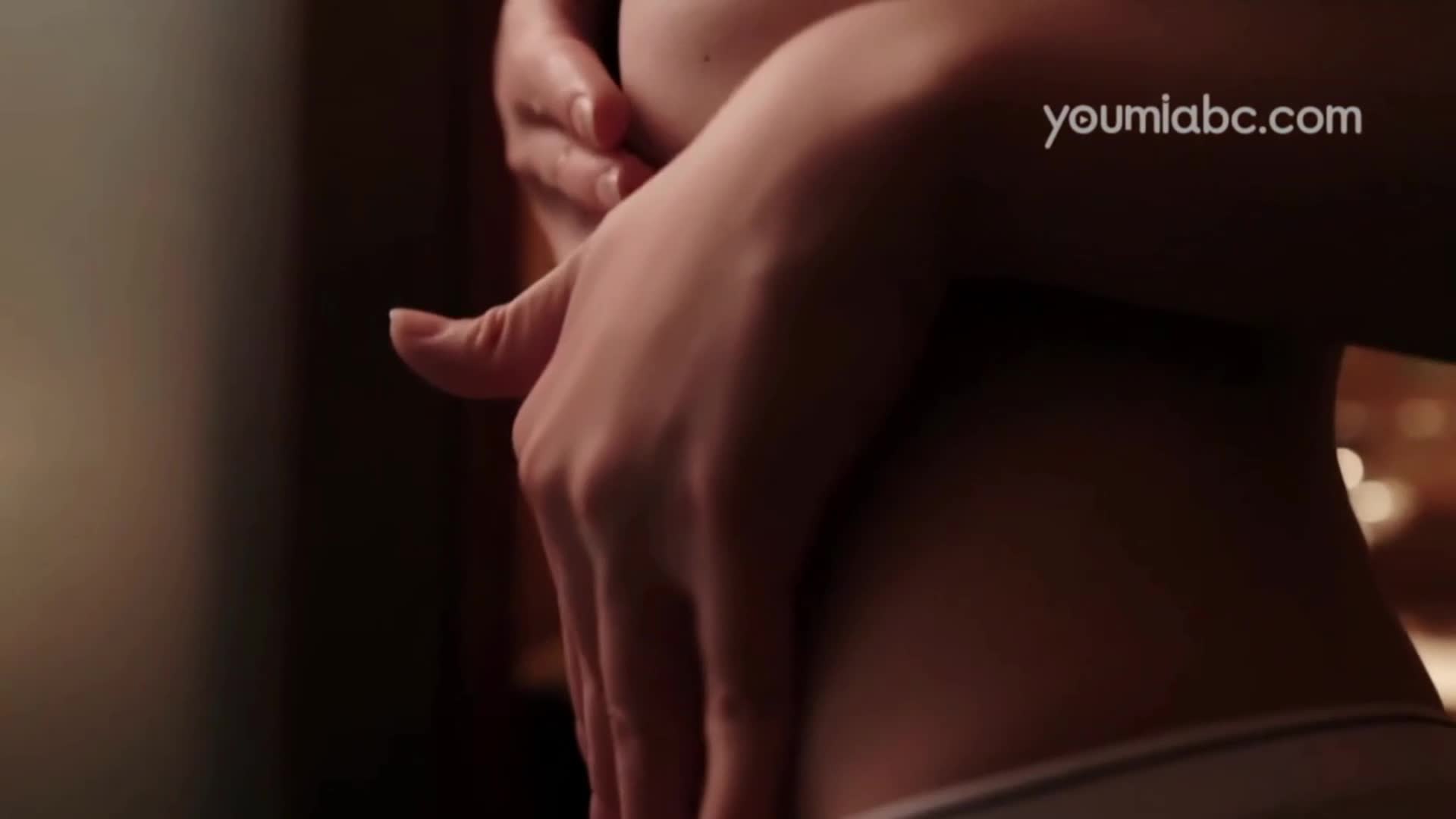 图片[4]-YouMi尤蜜_视频_2020.02.10_NO.551_浴室香艳美人_瑶瑶_1V_146MB-丽丝屋