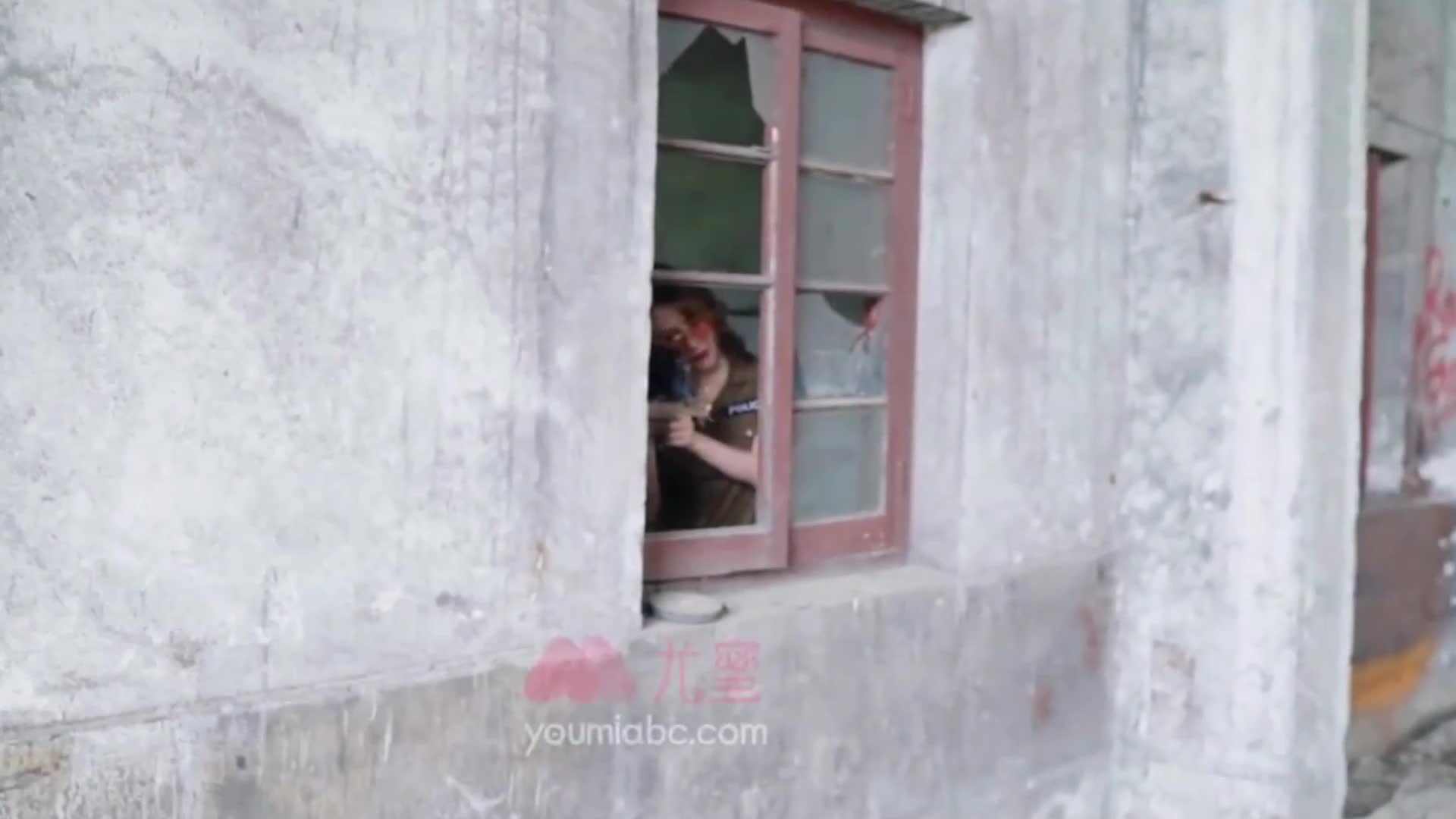 图片[4]-YouMi尤蜜_视频_2020.04.20_NO.602_桀骜不驯の持枪少女_尤蜜合辑_1V_128MB-丽丝屋