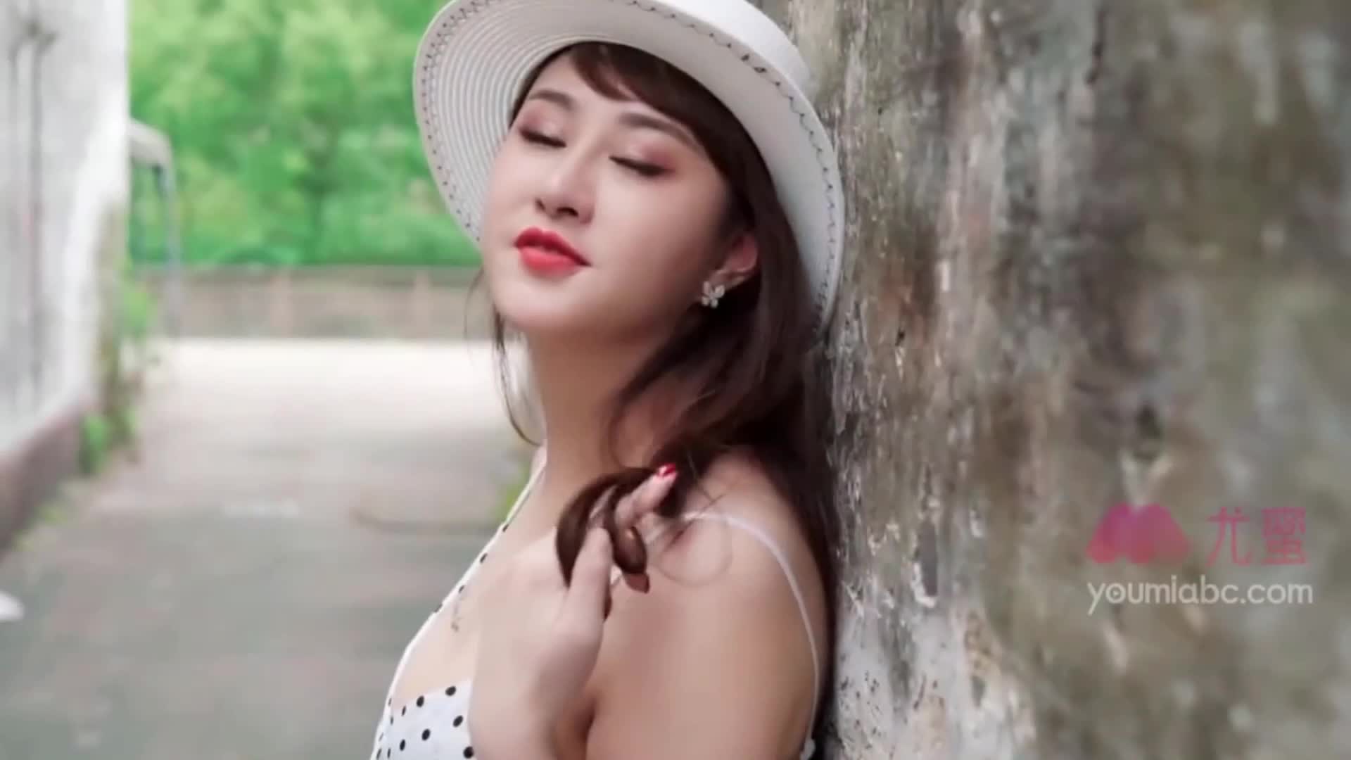 图片[2]-YouMi尤蜜_视频_2020.06.28_NO.661_独步伊人影娉婷_莉亚_1V_144MB-丽丝屋