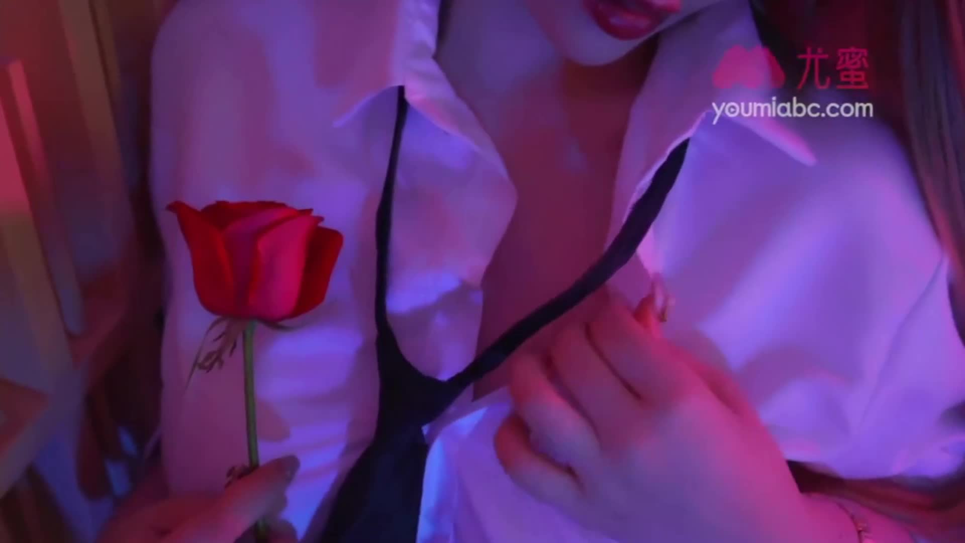 图片[2]-YouMi尤蜜_视频_2020.07.17_NO.691_热辣の精英女警_温心怡_1V_113MB-丽丝屋