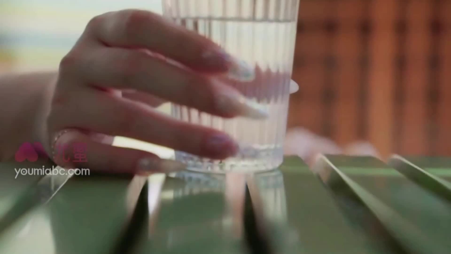 图片[2]-YouMi尤蜜_视频_2020.08.26_NO.722_倩影摇曳_Heidi_1V_106MB-丽丝屋