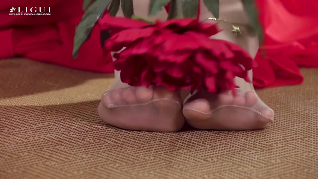 图片[4]-Ligui丽柜_HD354_王炜炜_红莲截_1_1V_596.4M-丽丝屋