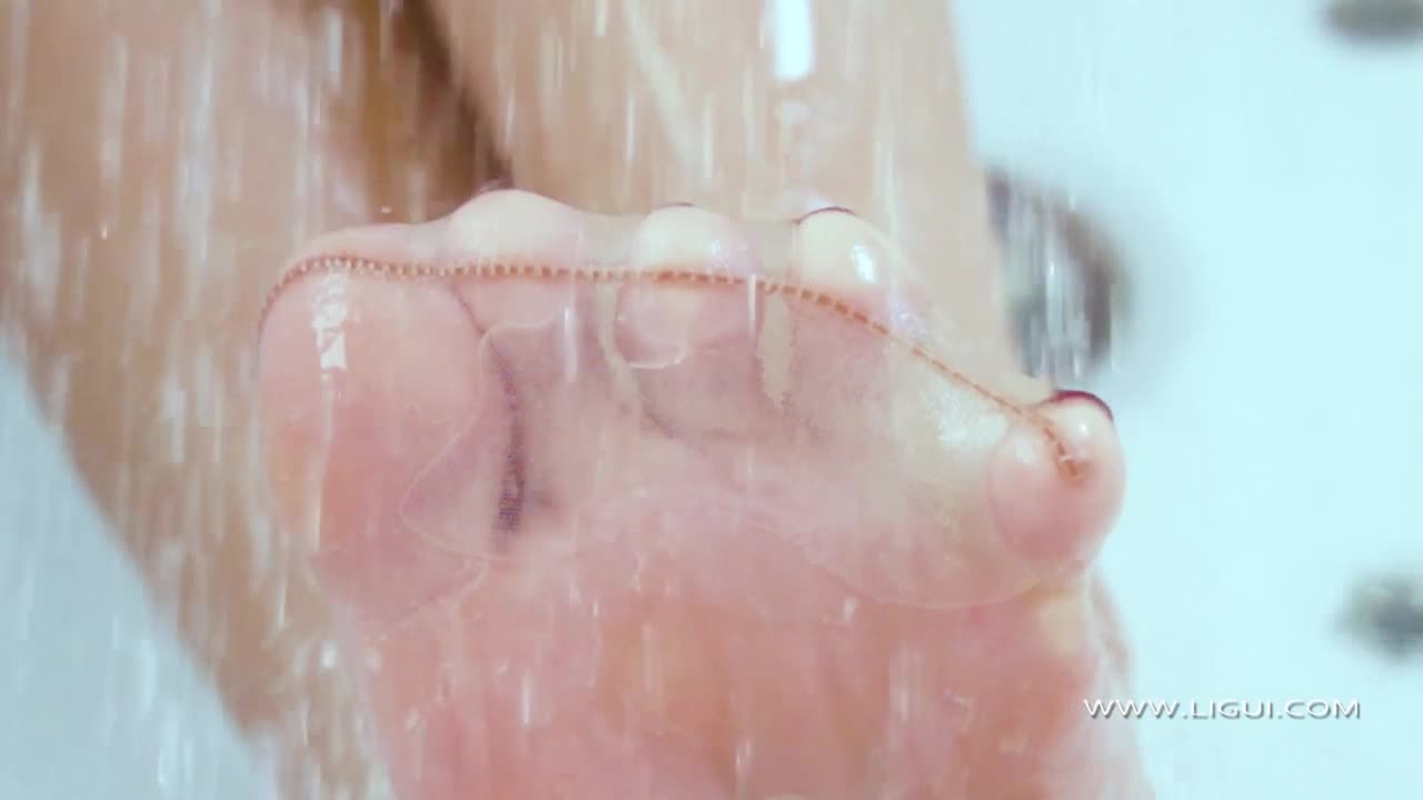 图片[3]-Ligui丽柜_HD视频_2020.07.16_香浴名莲_文静_1V_277MB-丽丝屋