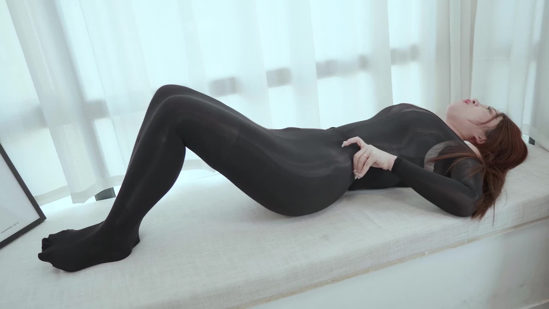 Ligui丽柜_HD视频_2021.02.16_巨型黑丝_静瑶_1V_313MB-丽丝屋