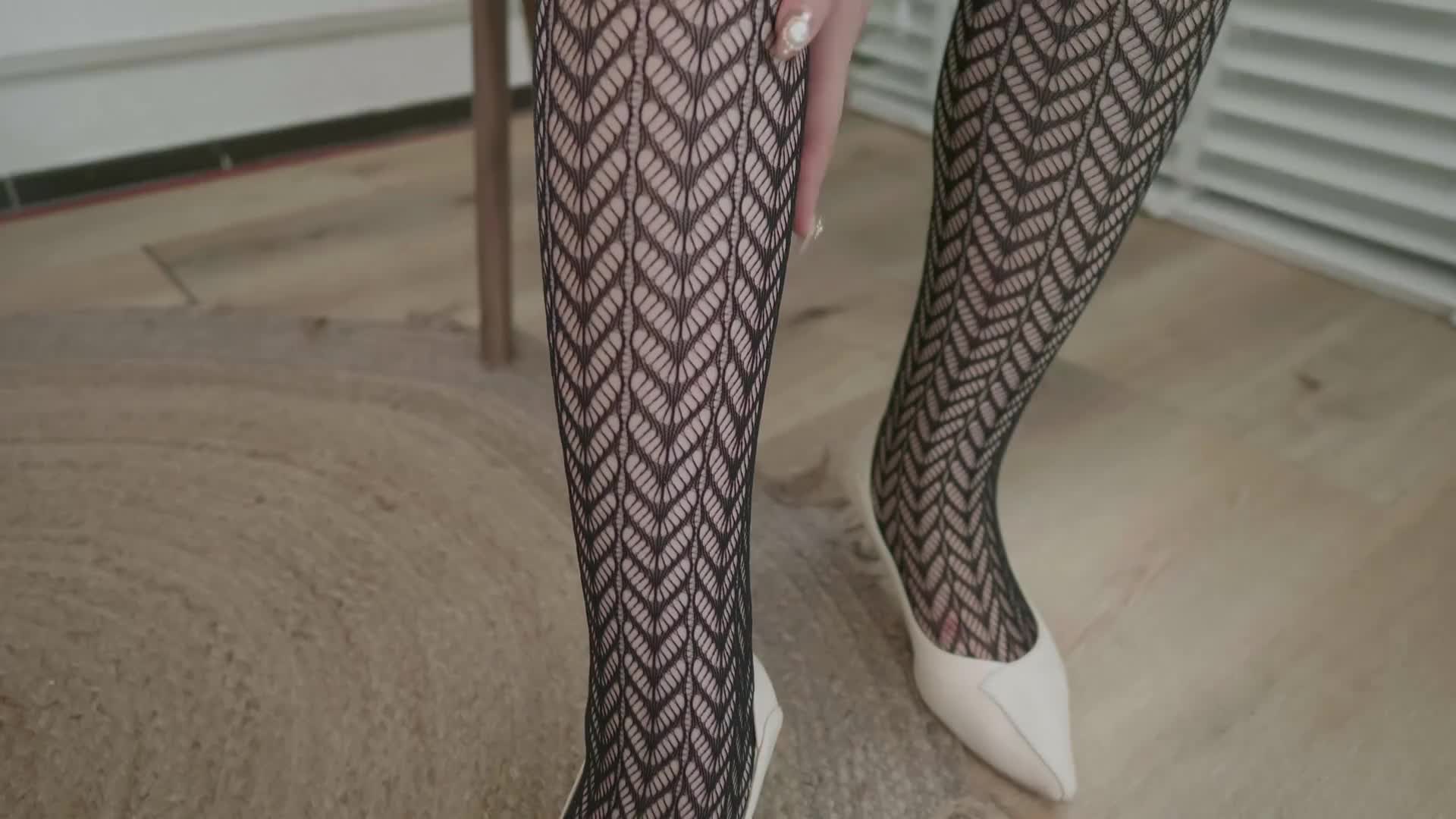 Ligui丽柜_HD视频_2021.04.04_镂空_静瑶_1V_318MB-丽丝屋