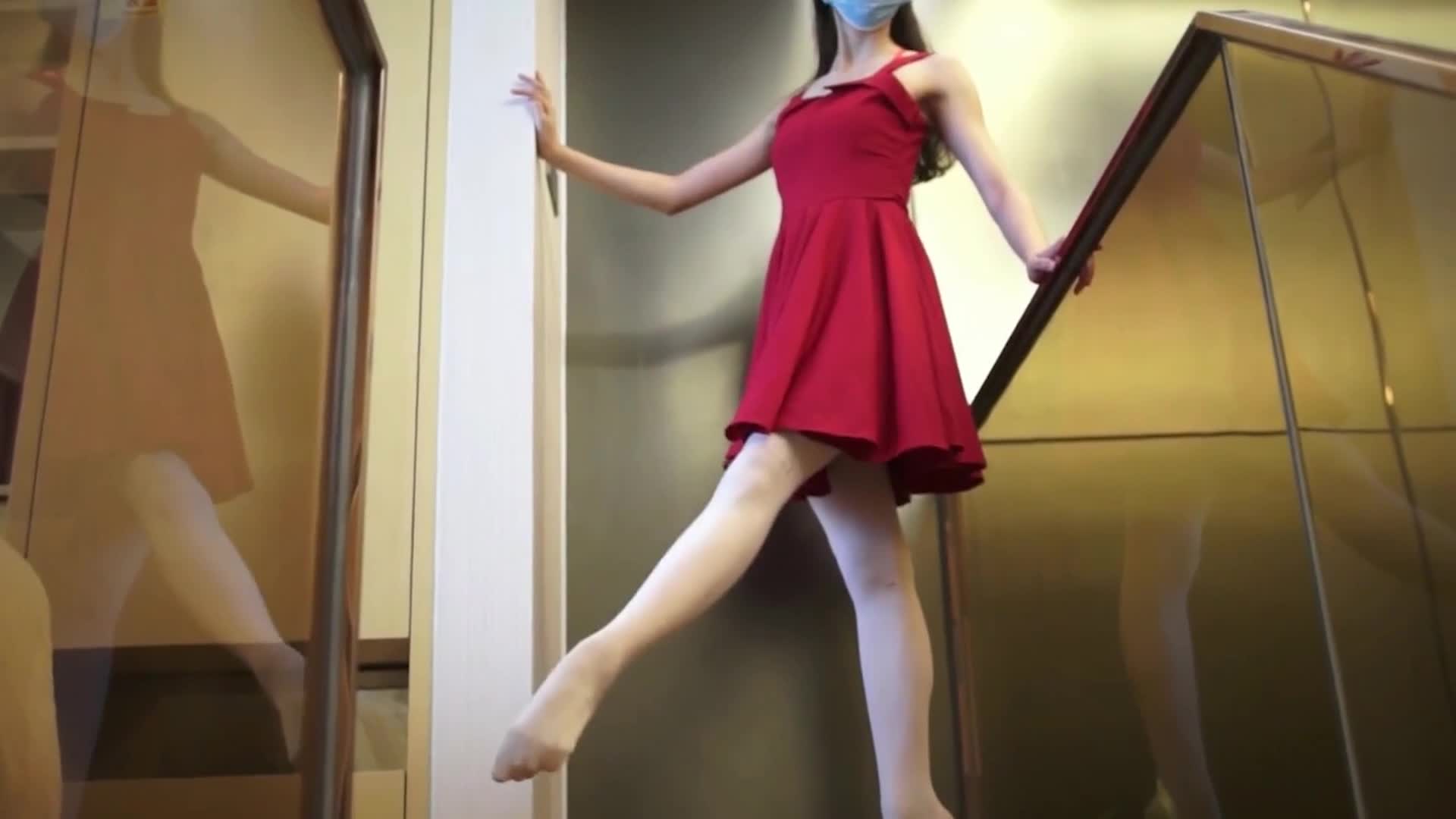 图片[2]-Ligui丽柜_HD视频_2021.04.27_今天是跳舞女孩_小熊_1V_410MB-丽丝屋