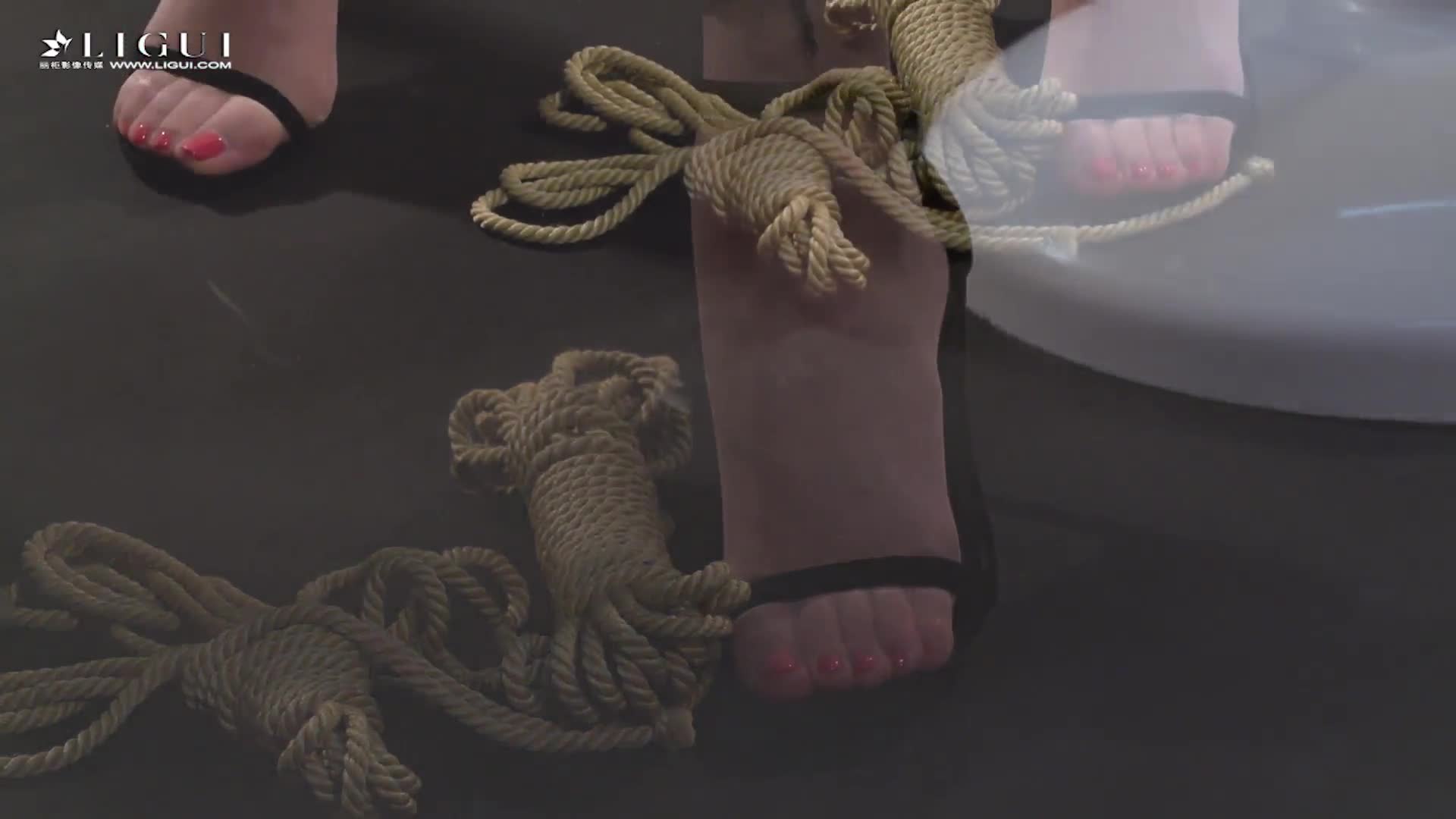 图片[2]-Ligui丽柜_美束_新视频_2018.11.10_绳欲_莜莜LG027-丽丝屋