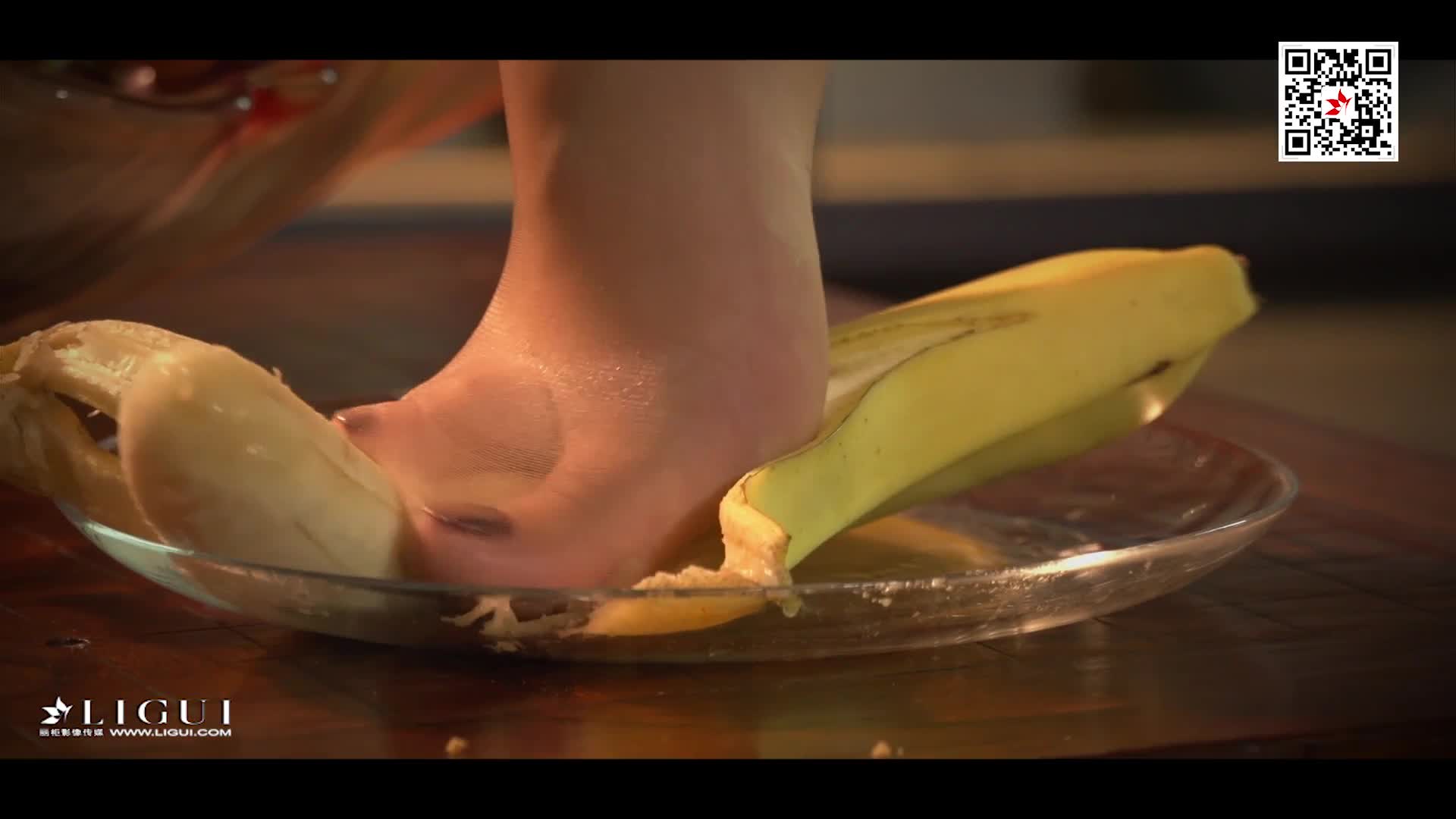 图片[4]-Ligui丽柜_高清视频_2017.10.03_Vicky_高跟美腿的佳节盛宴_1V_313M-丽丝屋