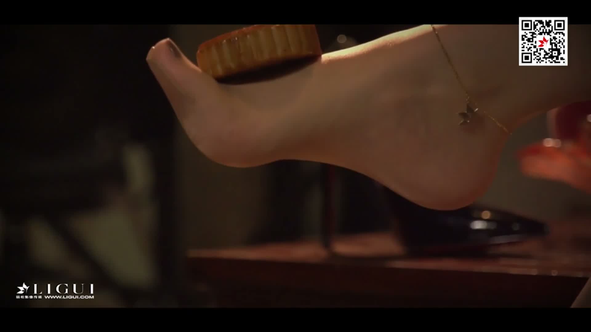 图片[2]-Ligui丽柜_高清视频_2017.10.10_高跟美腿的佳节盛宴_Vicky_1V_555M-丽丝屋