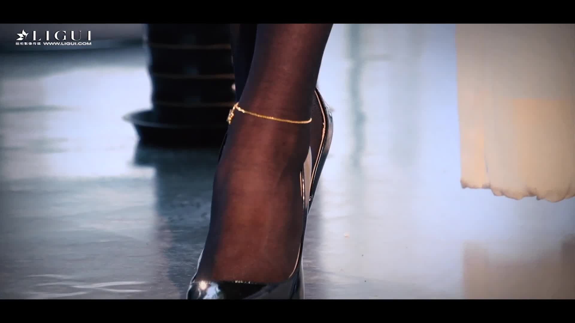 Ligui丽柜_高清视频_2017.10.26_温蒂Wendy_丝袜奶茶_1V_207M-丽丝屋