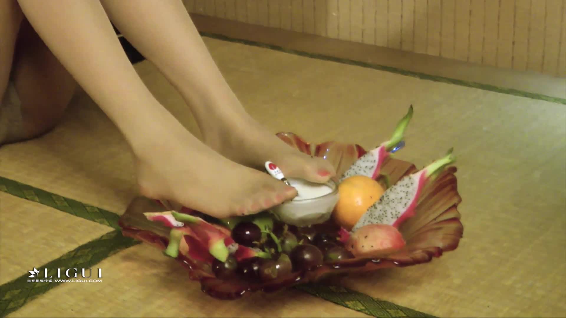 图片[3]-Ligui丽柜_高清视频_2017.11.04_潇潇_贵足圣宴_1V_190M-丽丝屋