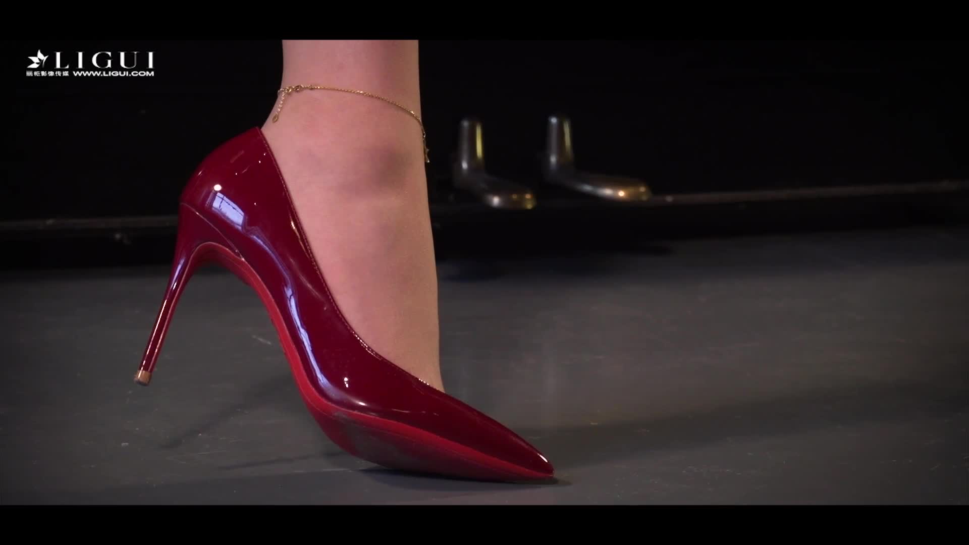 图片[2]-Ligui丽柜_高清视频_2017.11.28_白领的红色高跟鞋_刘镗_1V_178M-丽丝屋